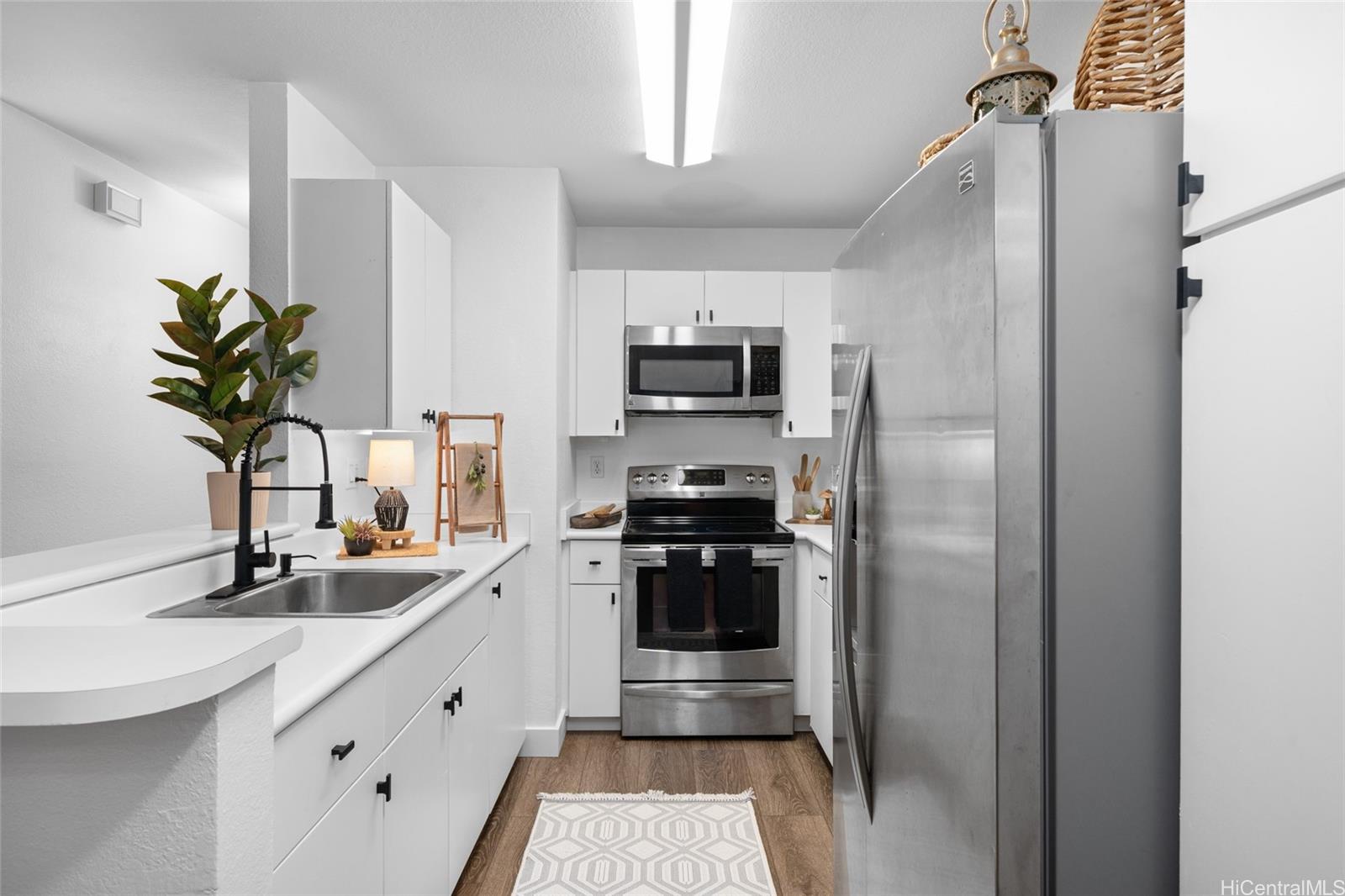 306 Mananai Place townhouse # 4D, Honolulu, Hawaii - photo 6 of 25