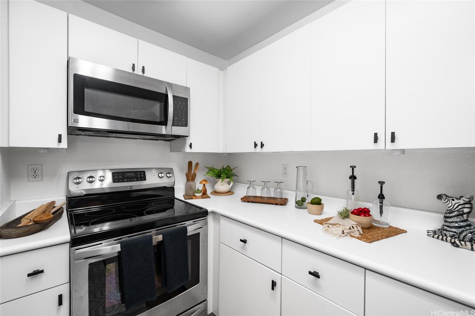 306 Mananai Place townhouse # 4D, Honolulu, Hawaii - photo 7 of 25