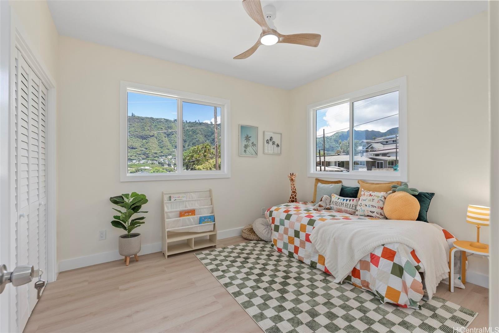 3061  Kahaloa Drive Manoa Area, Honolulu home - photo 19 of 24