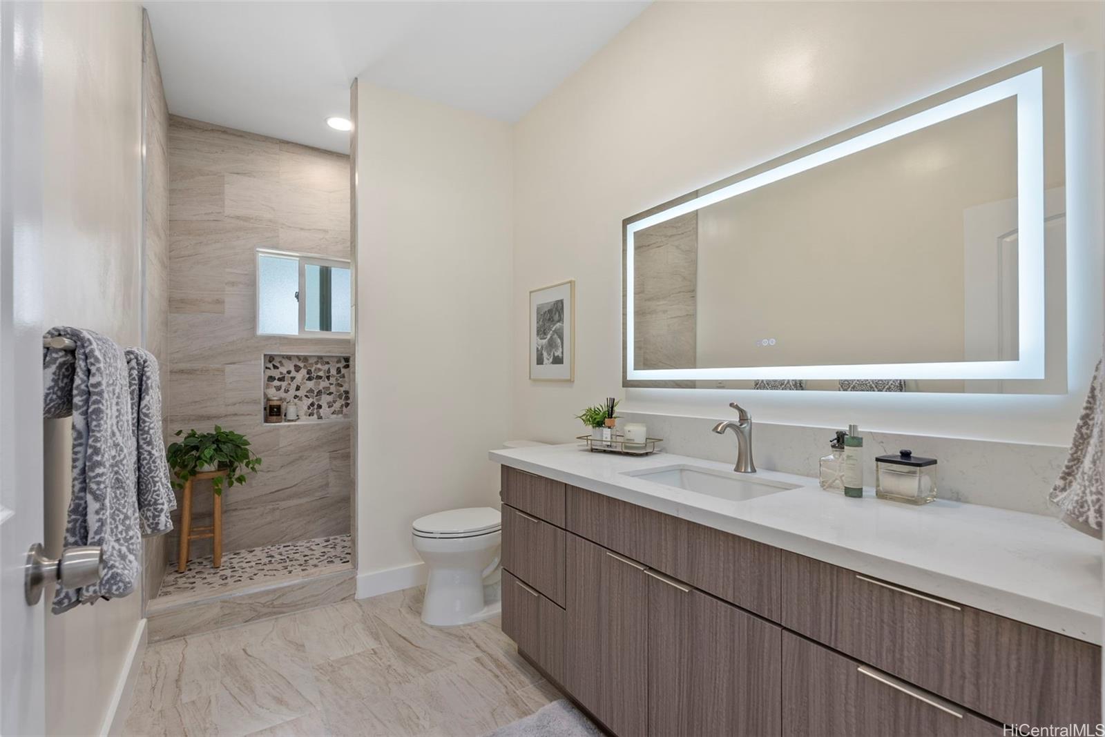 3061  Kahaloa Drive Manoa Area, Honolulu home - photo 21 of 24