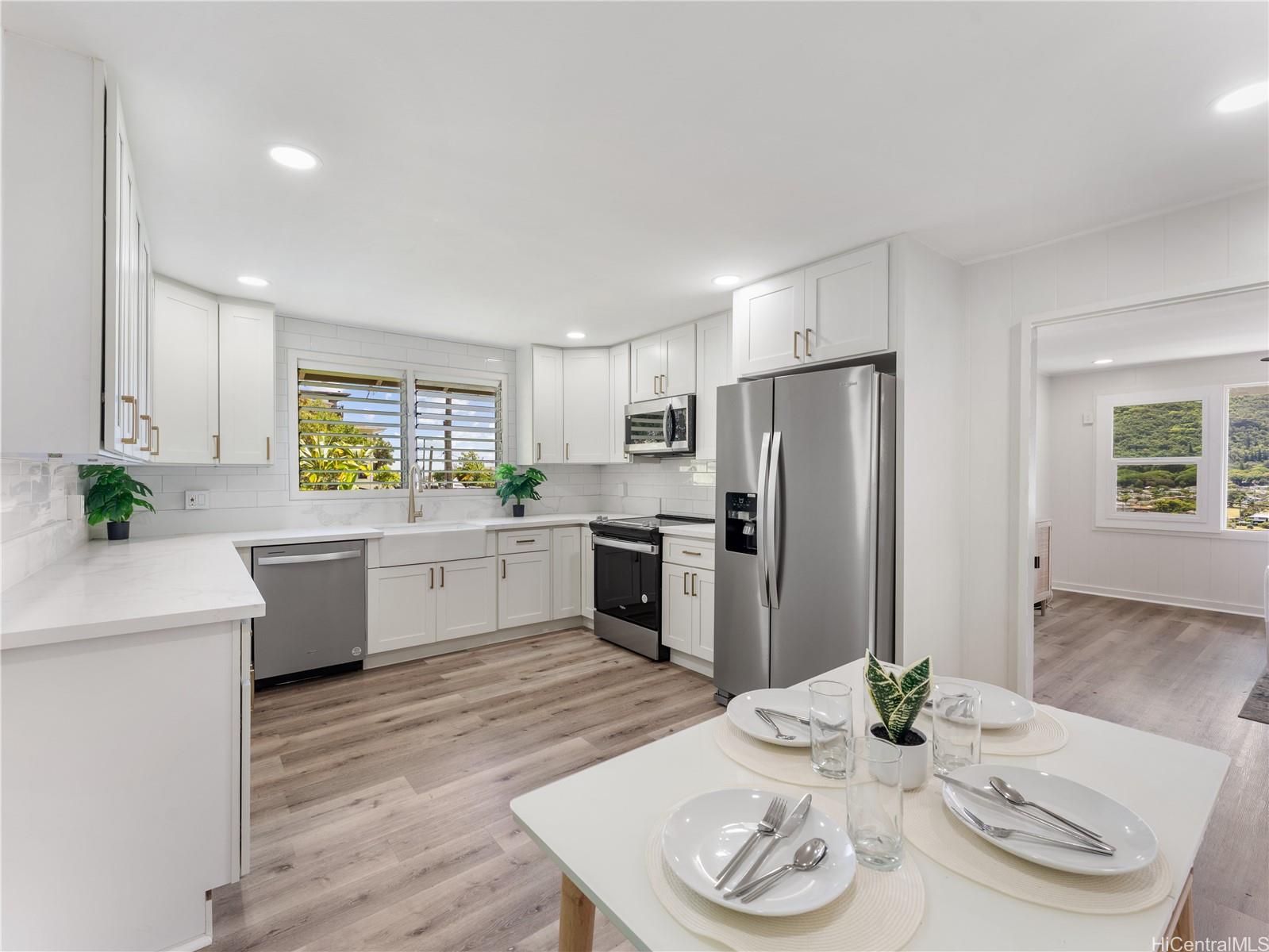 3063  Woolsey Place Manoa Area, Honolulu home - photo 3 of 25