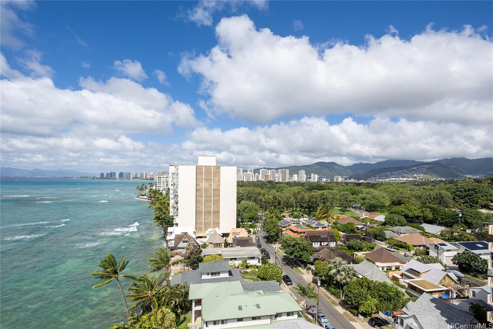 3065 Kalakaua Ave Honolulu - Rental - photo 11 of 25