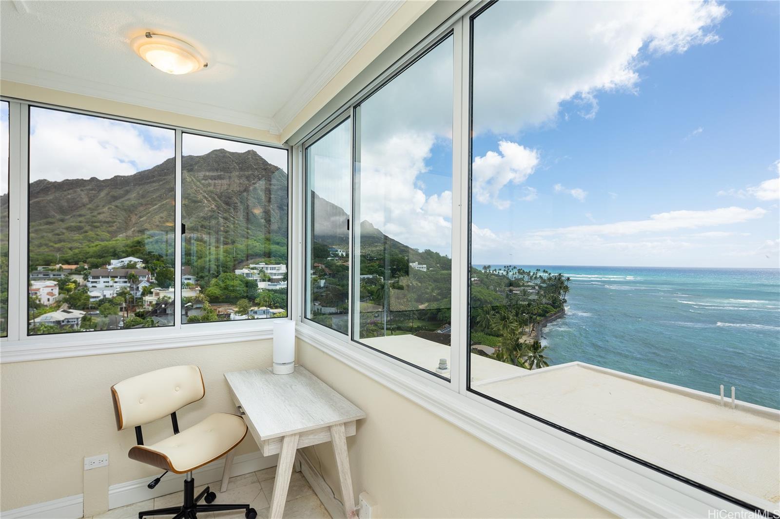 3065 Kalakaua Ave Honolulu - Rental - photo 18 of 25