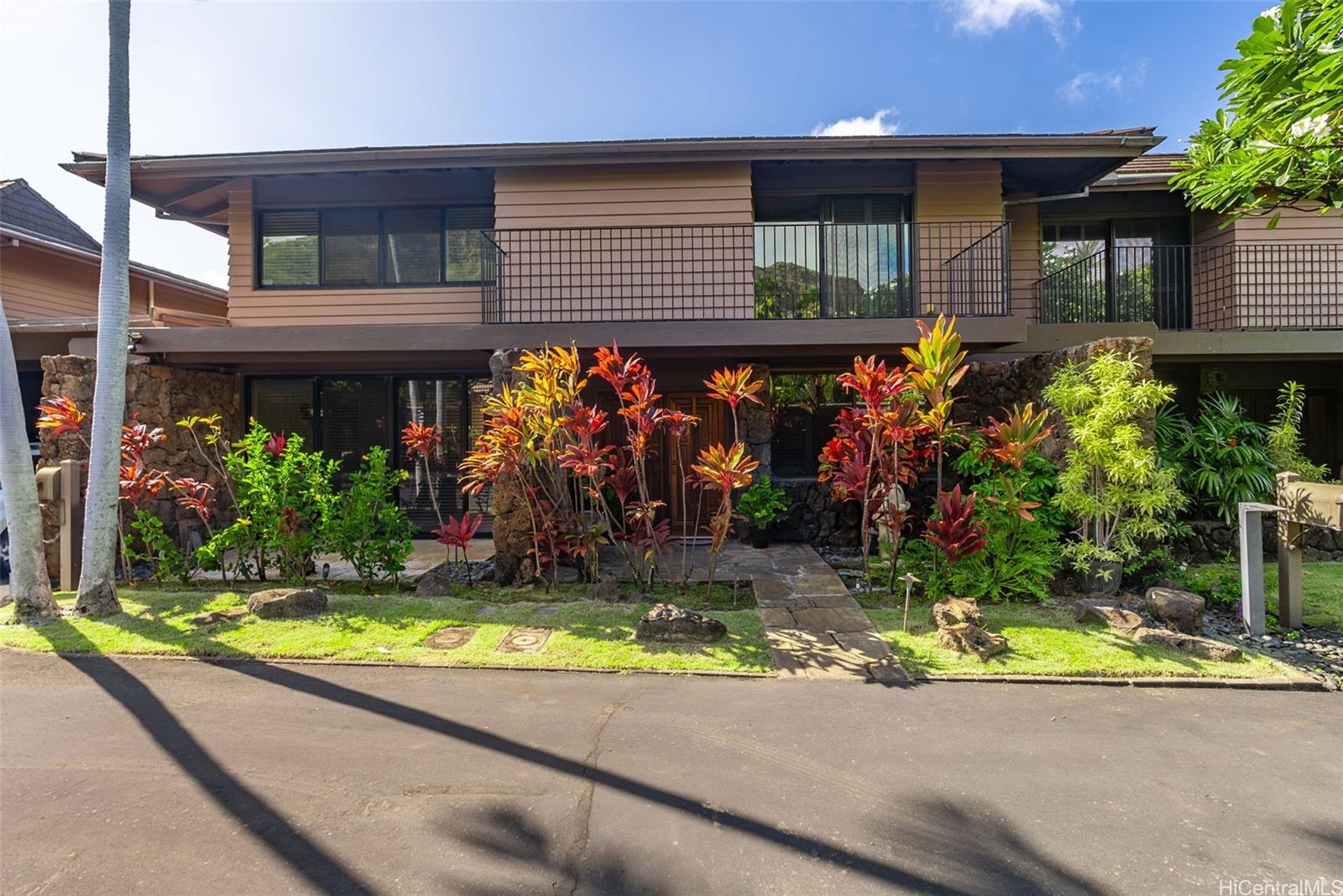 3071 La Pietra Circle townhouse # 29, Honolulu, Hawaii - photo 18 of 24