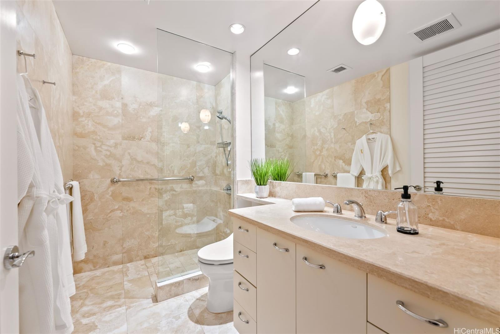 3071  La Pietra Circle Diamond Head, Diamond Head home - photo 16 of 23