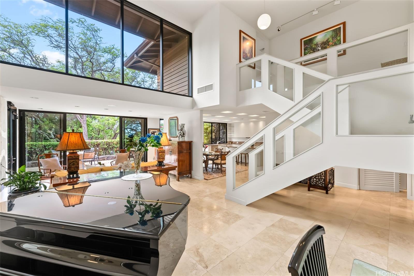3071  La Pietra Circle Diamond Head, Diamond Head home - photo 3 of 23