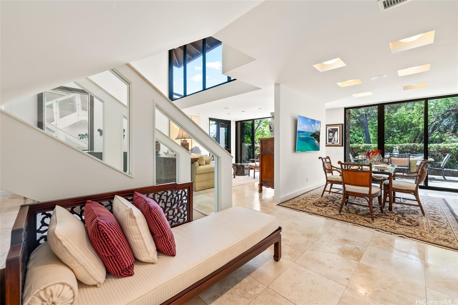 3071  La Pietra Circle Diamond Head, Diamond Head home - photo 5 of 23