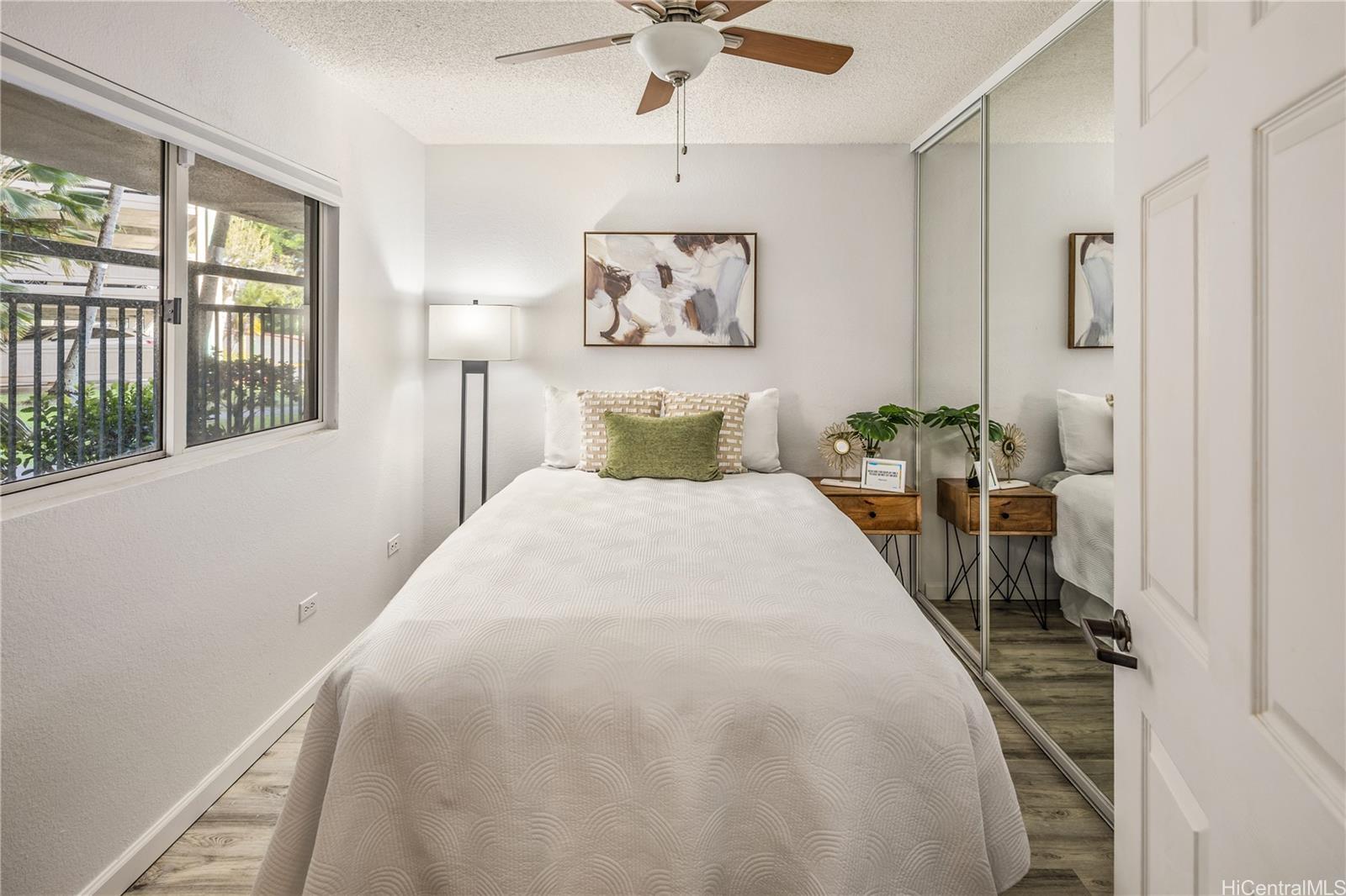 Country Club Village 5 condo # 110, Honolulu, Hawaii - photo 11 of 19