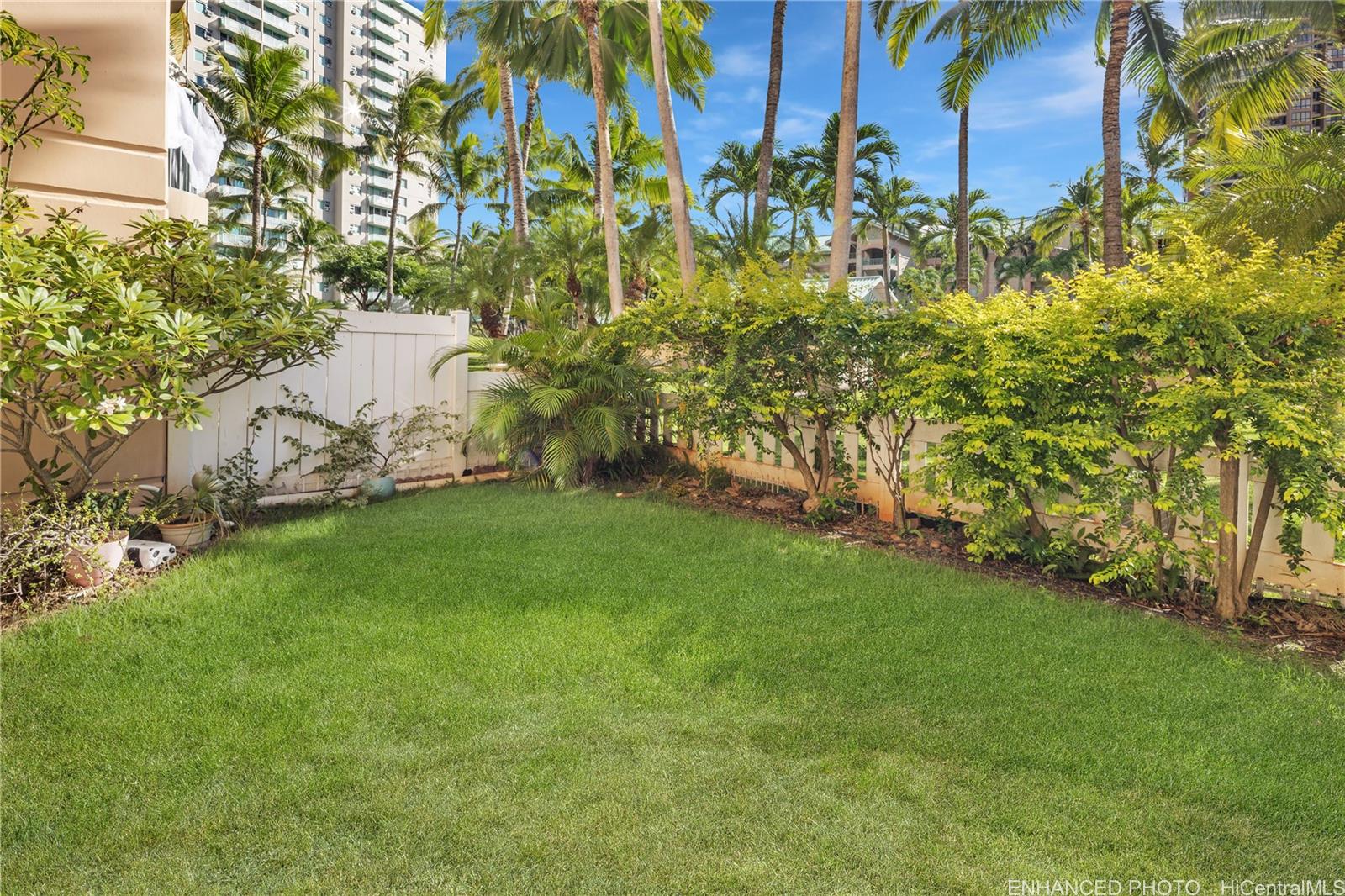 Country Club Village 5 condo # 110, Honolulu, Hawaii - photo 15 of 19