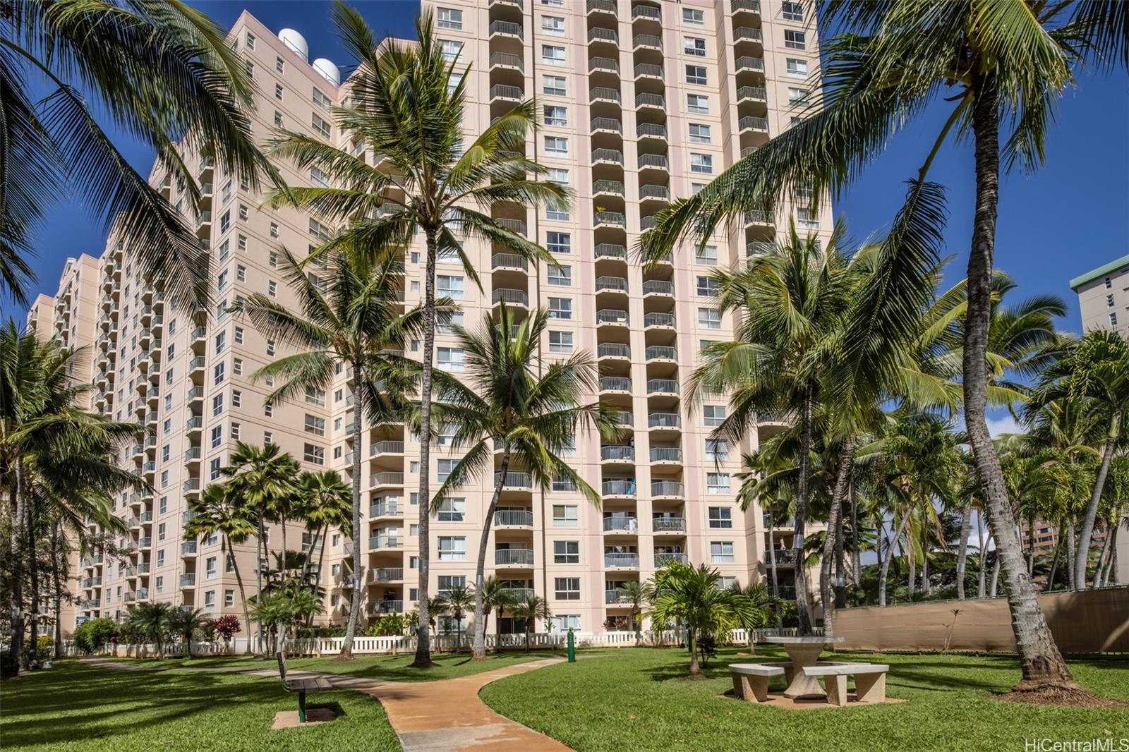 Country Club Village 5 condo # 110, Honolulu, Hawaii - photo 18 of 19