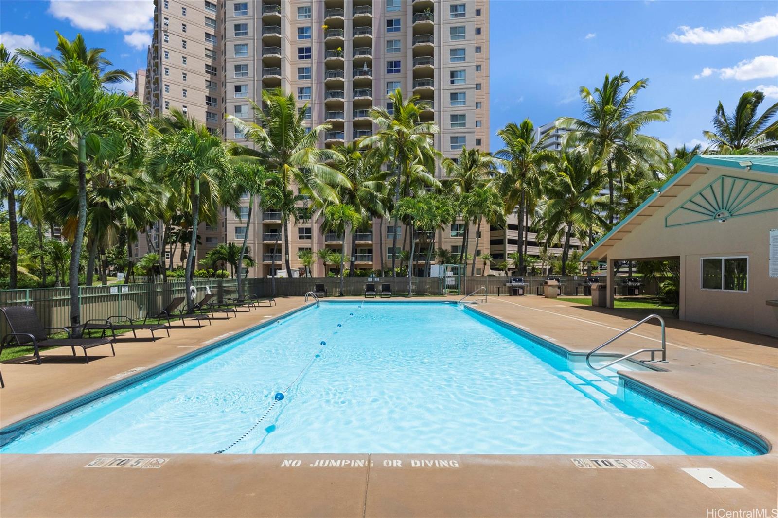 Country Club Village 5 condo # 1102, Honolulu, Hawaii - photo 22 of 25