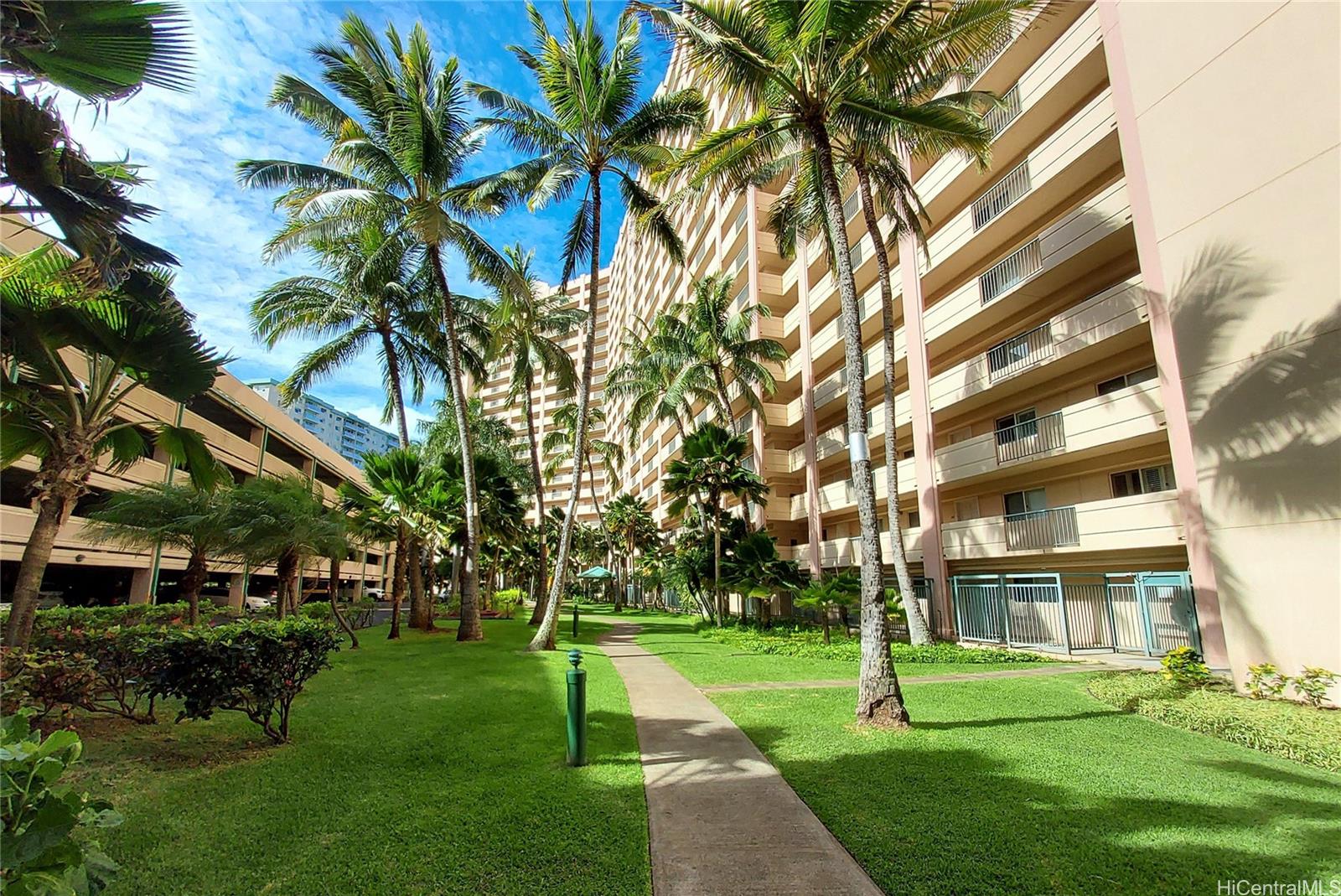 Country Club Village 5 condo # 1504, Honolulu, Hawaii - photo 16 of 22