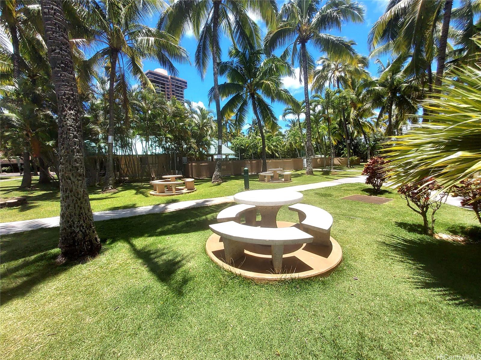 Country Club Village 5 condo # 1504, Honolulu, Hawaii - photo 21 of 22