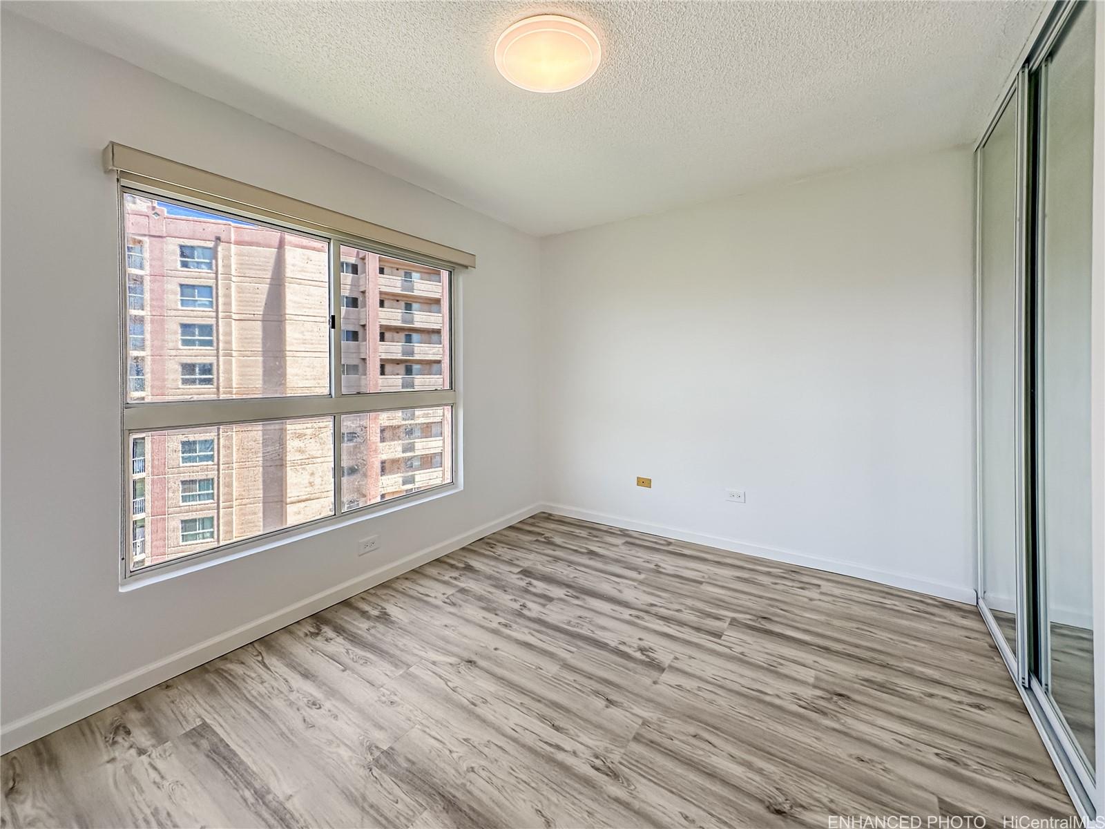 Country Club Village 5 condo # 1901, Honolulu, Hawaii - photo 15 of 24