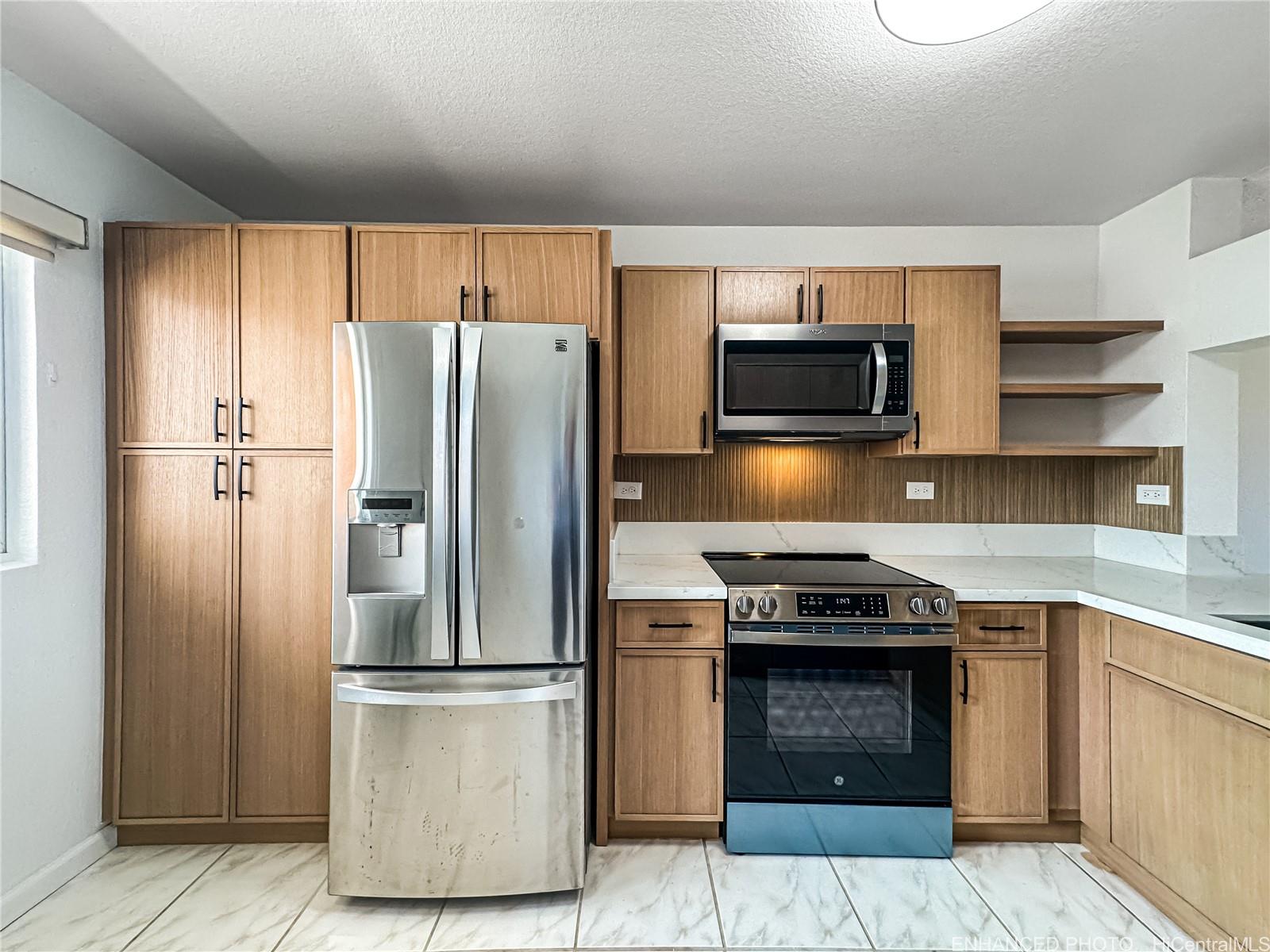 Country Club Village 5 condo # 1901, Honolulu, Hawaii - photo 8 of 24