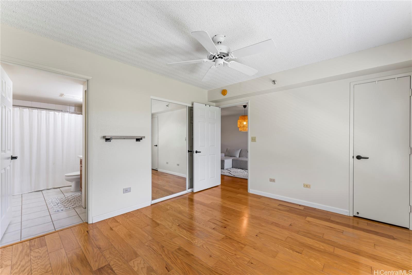 Country Club Village 5 condo # 206, Honolulu, Hawaii - photo 15 of 25