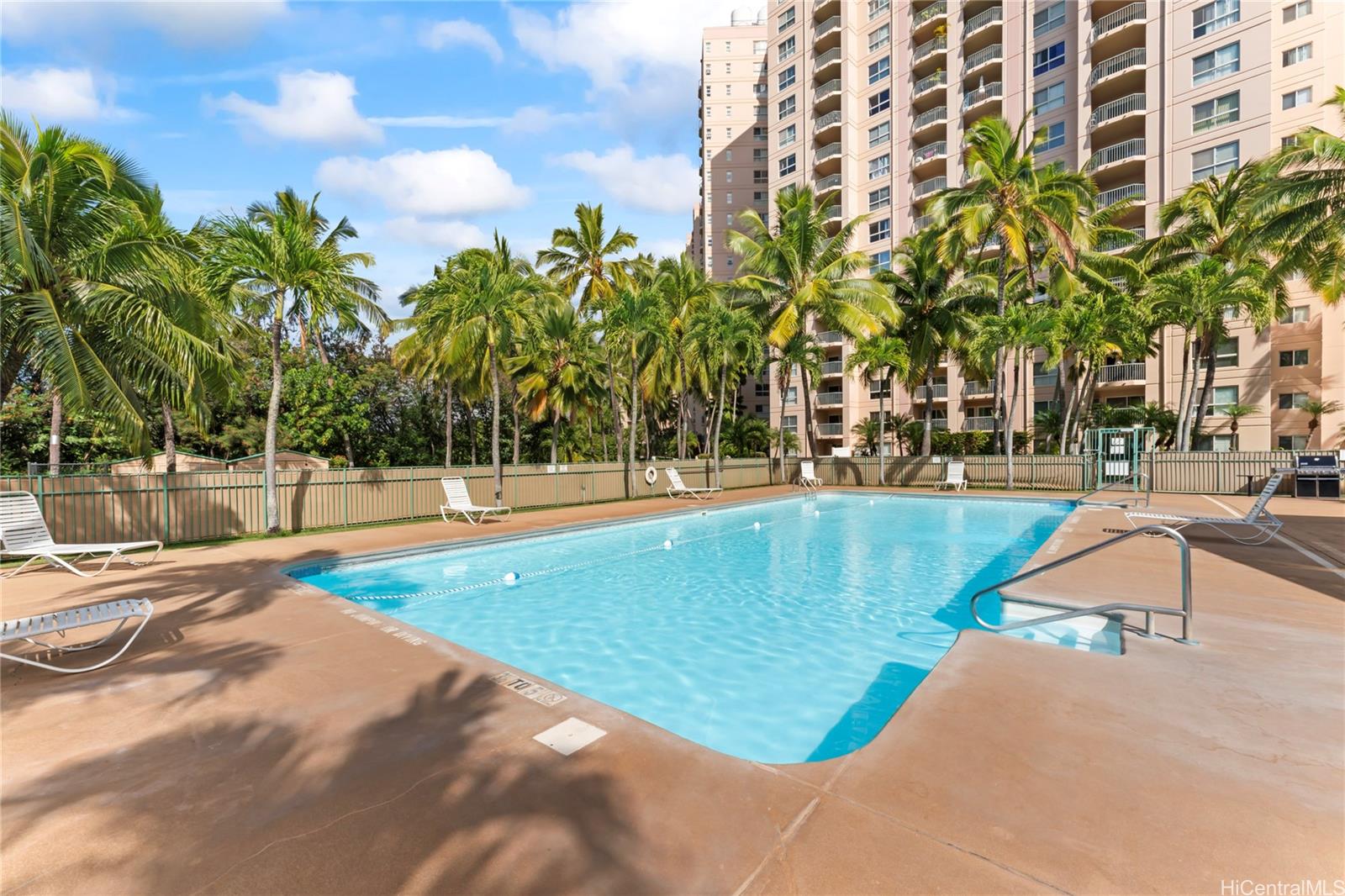 Country Club Village 5 condo # 206, Honolulu, Hawaii - photo 23 of 25