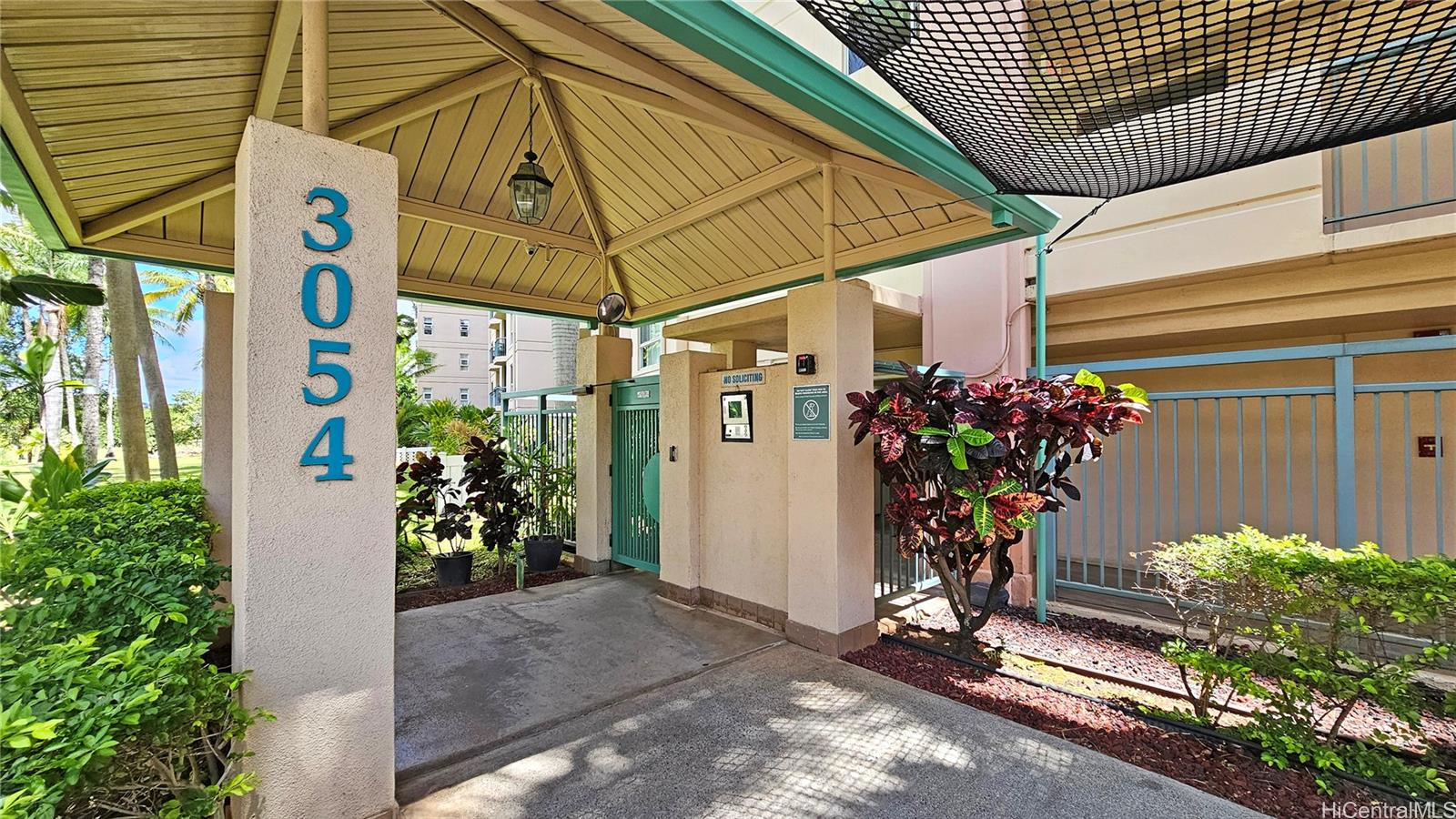 Country Club Village 5 condo # 611, Honolulu, Hawaii - photo 20 of 23