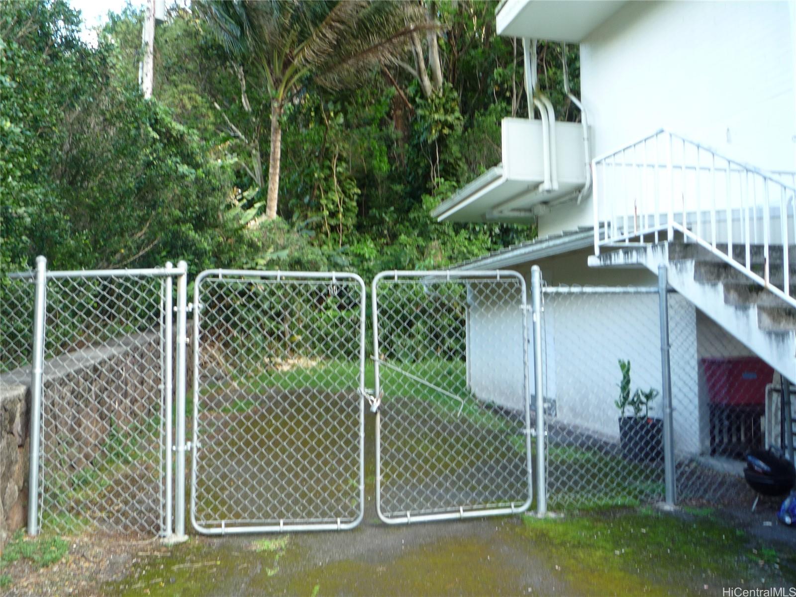 3075 Kalihi Street Honolulu Oahu commercial real estate photo13 of 20