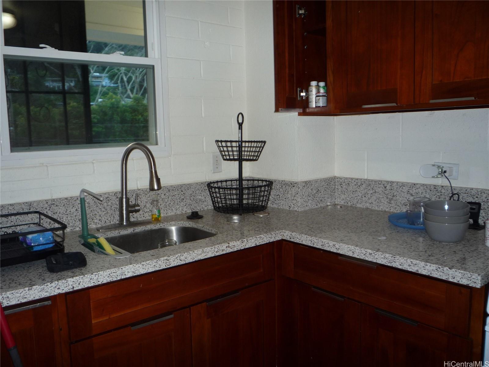 3075 Kalihi Street Honolulu Oahu commercial real estate photo10 of 20