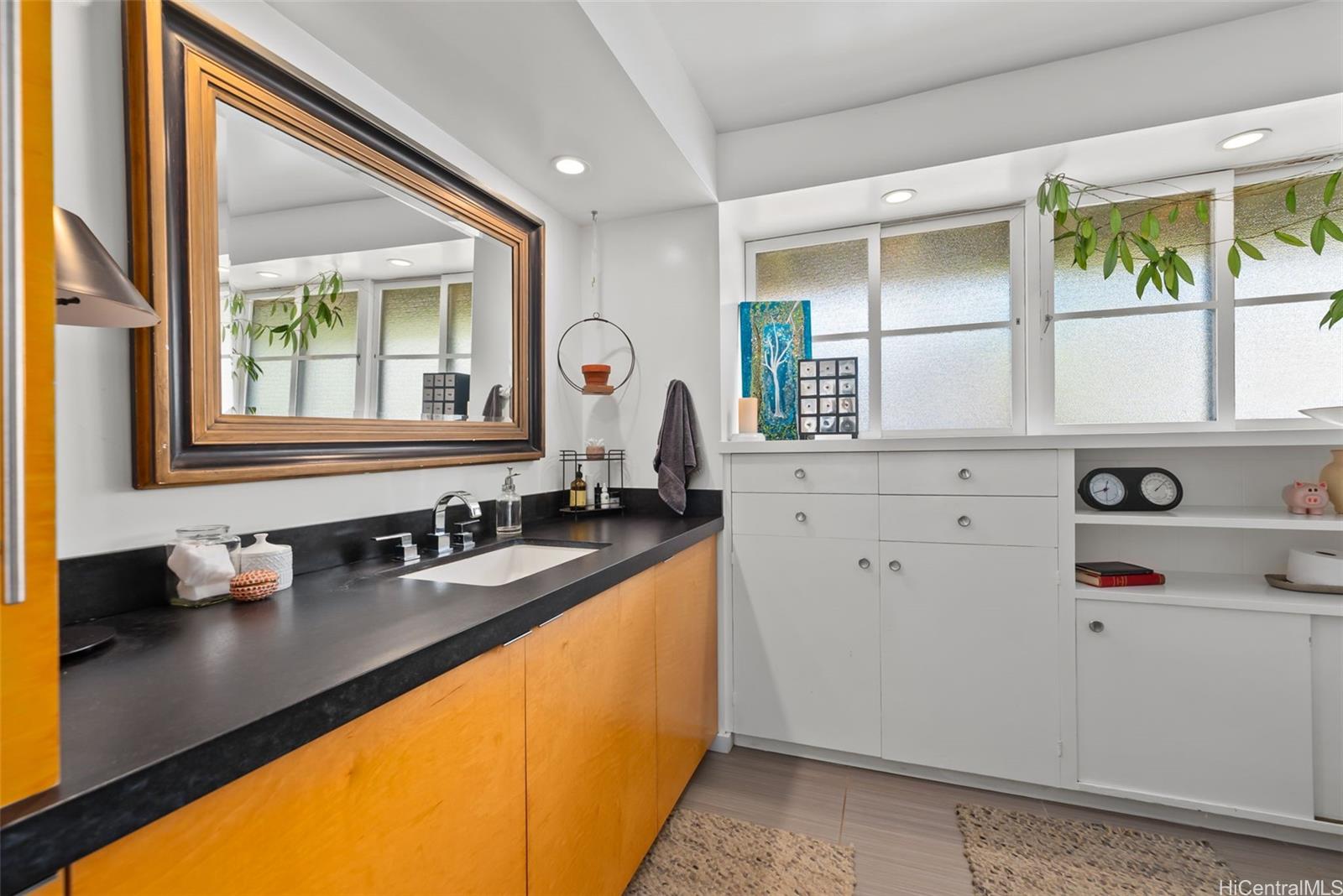 3075  Pacific Heights Road Pacific Heights, Honolulu home - photo 12 of 25