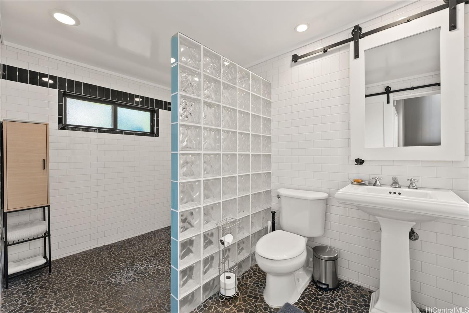 3075  Pacific Heights Road Pacific Heights, Honolulu home - photo 18 of 25