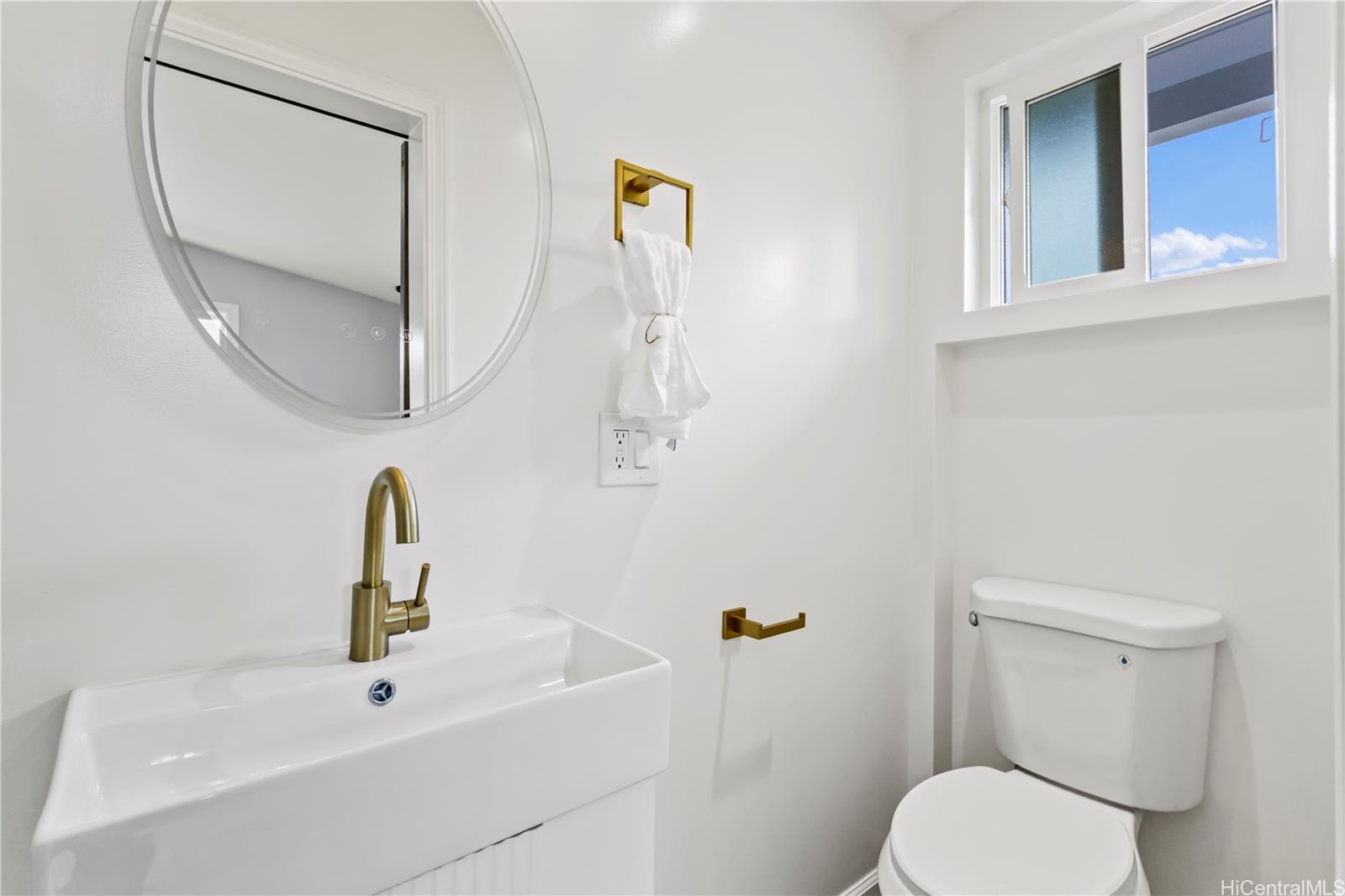 308  Hanakoa Street Koko Head Terrace, Hawaii Kai home - photo 18 of 25