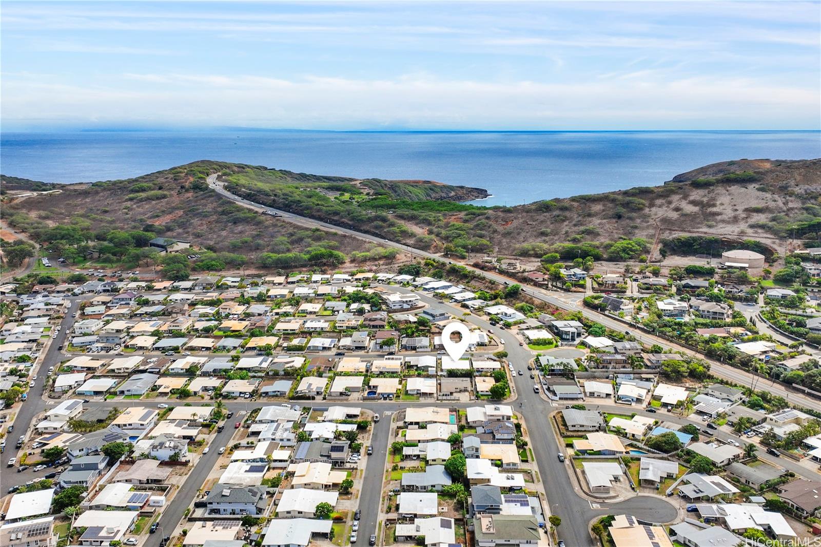308  Hanakoa Street Koko Head Terrace, Hawaii Kai home - photo 3 of 25