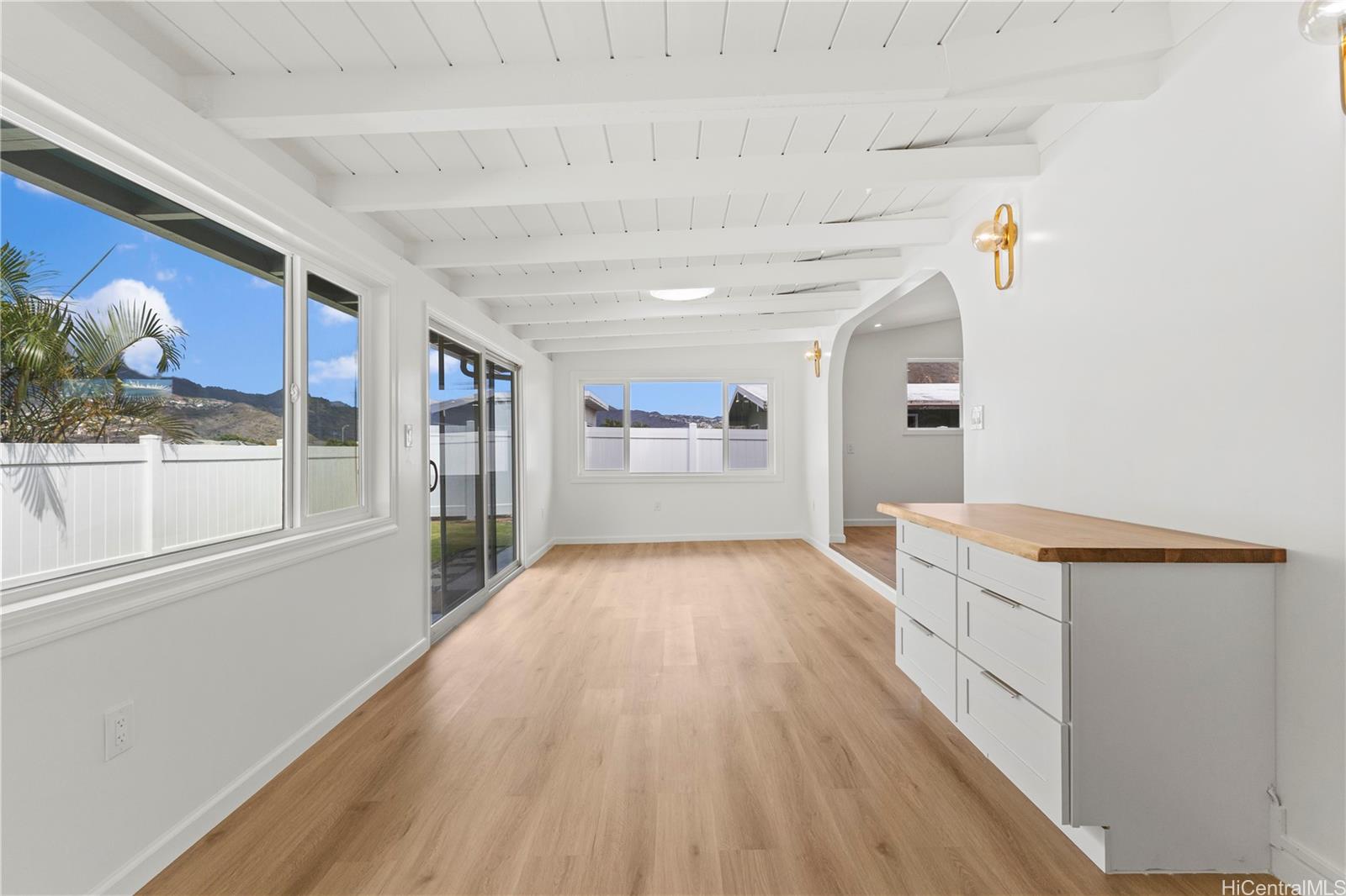 308  Hanakoa Street Koko Head Terrace, Hawaii Kai home - photo 21 of 25