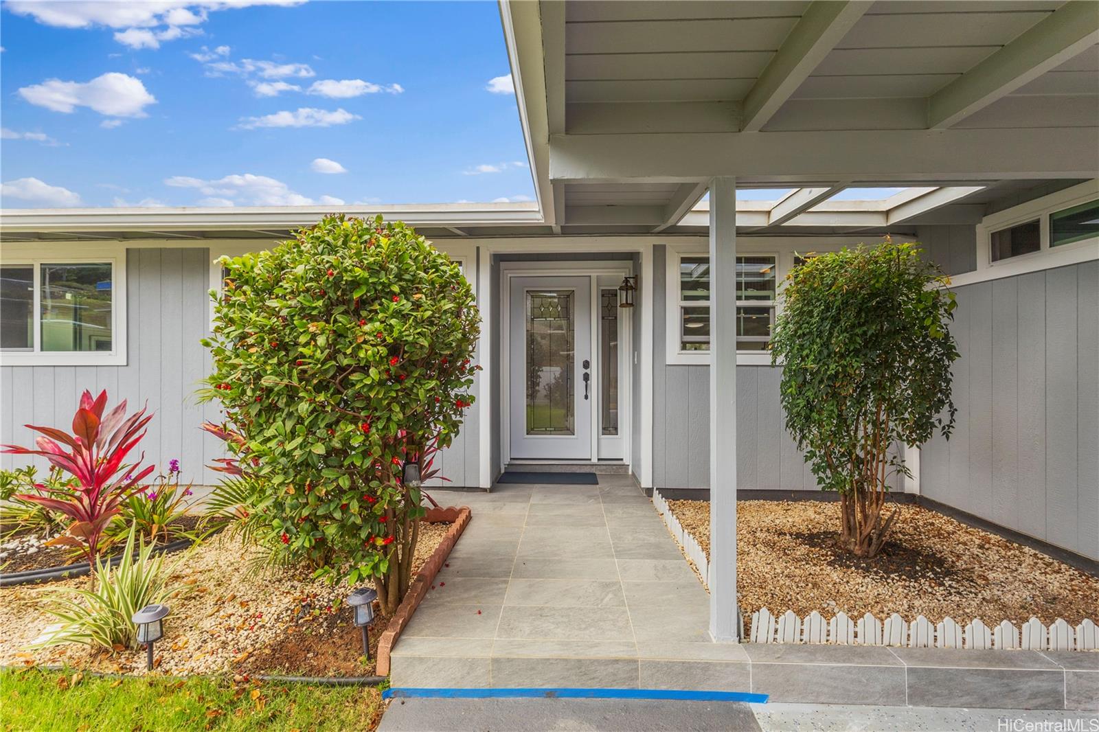 308  Hanakoa Street Koko Head Terrace, Hawaii Kai home - photo 7 of 25