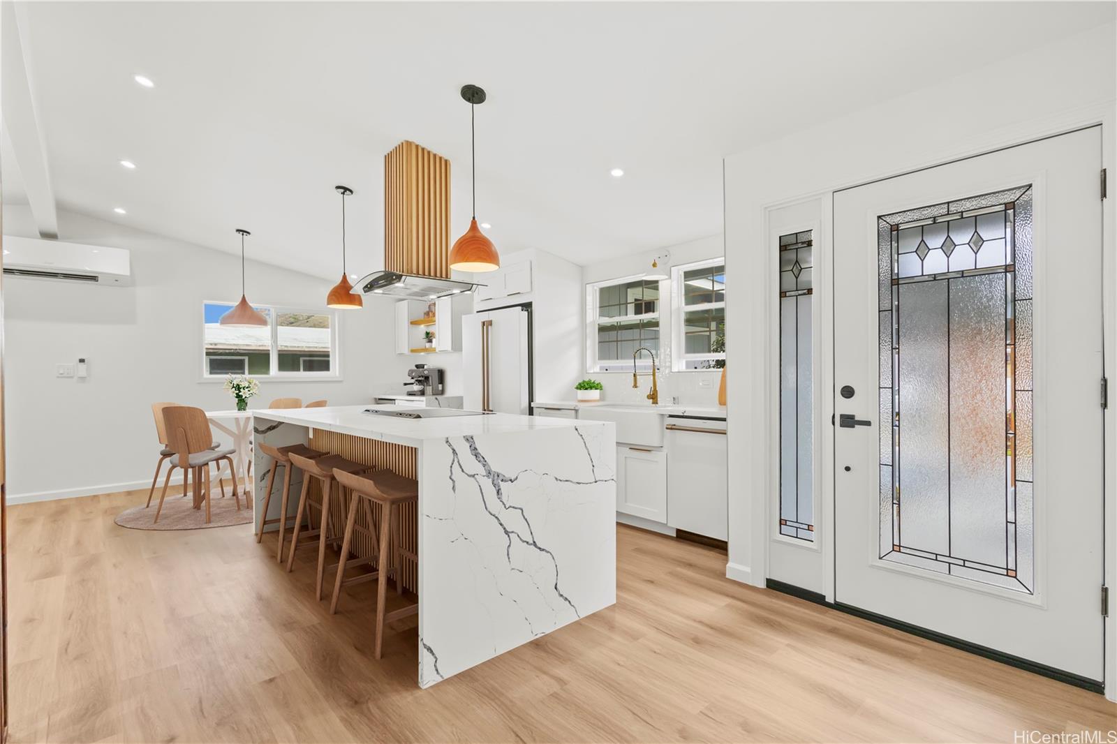 308  Hanakoa Street Koko Head Terrace, Hawaii Kai home - photo 9 of 25