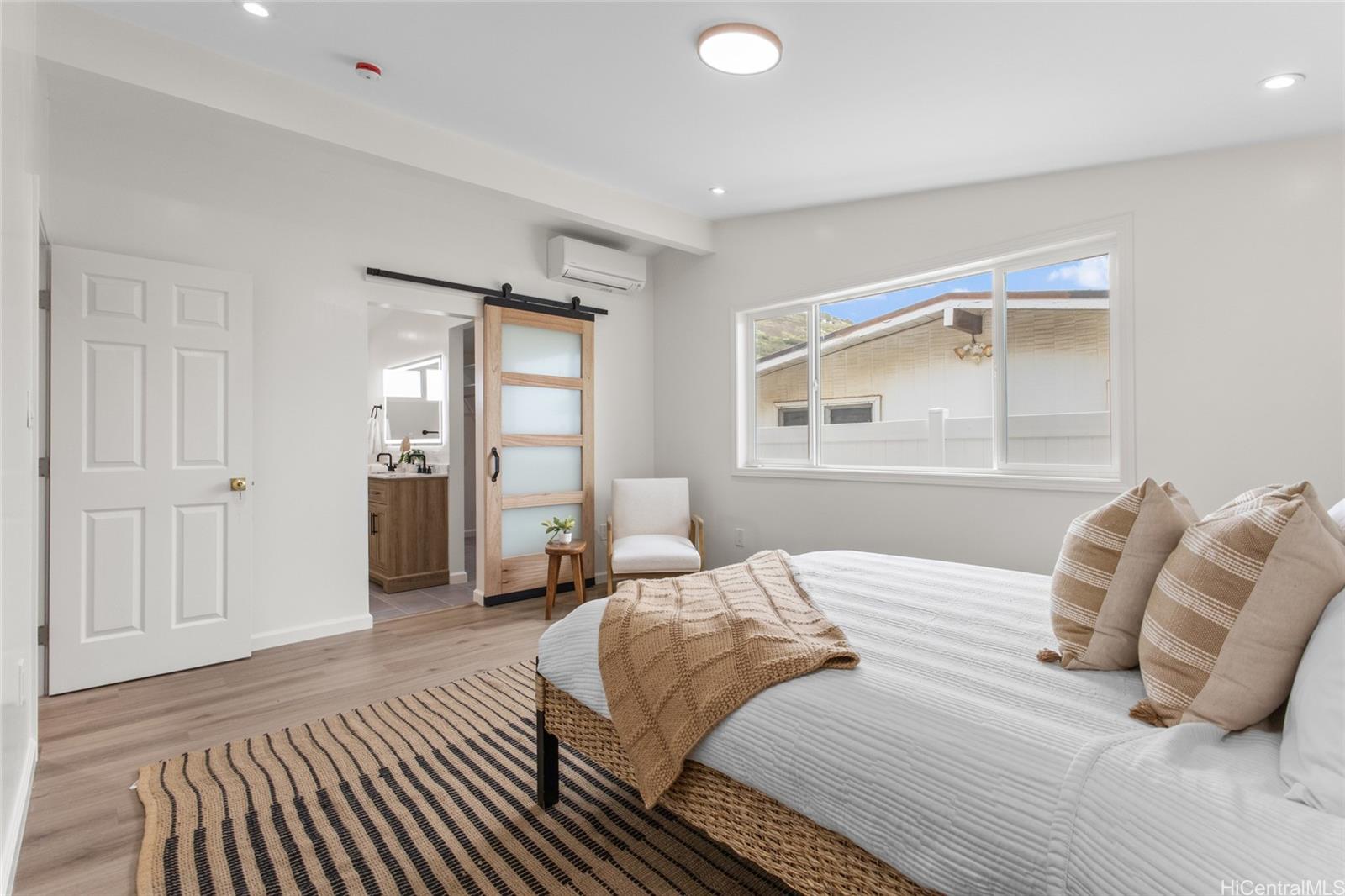 308  Hanakoa Street Koko Head Terrace, Hawaii Kai home - photo 12 of 25