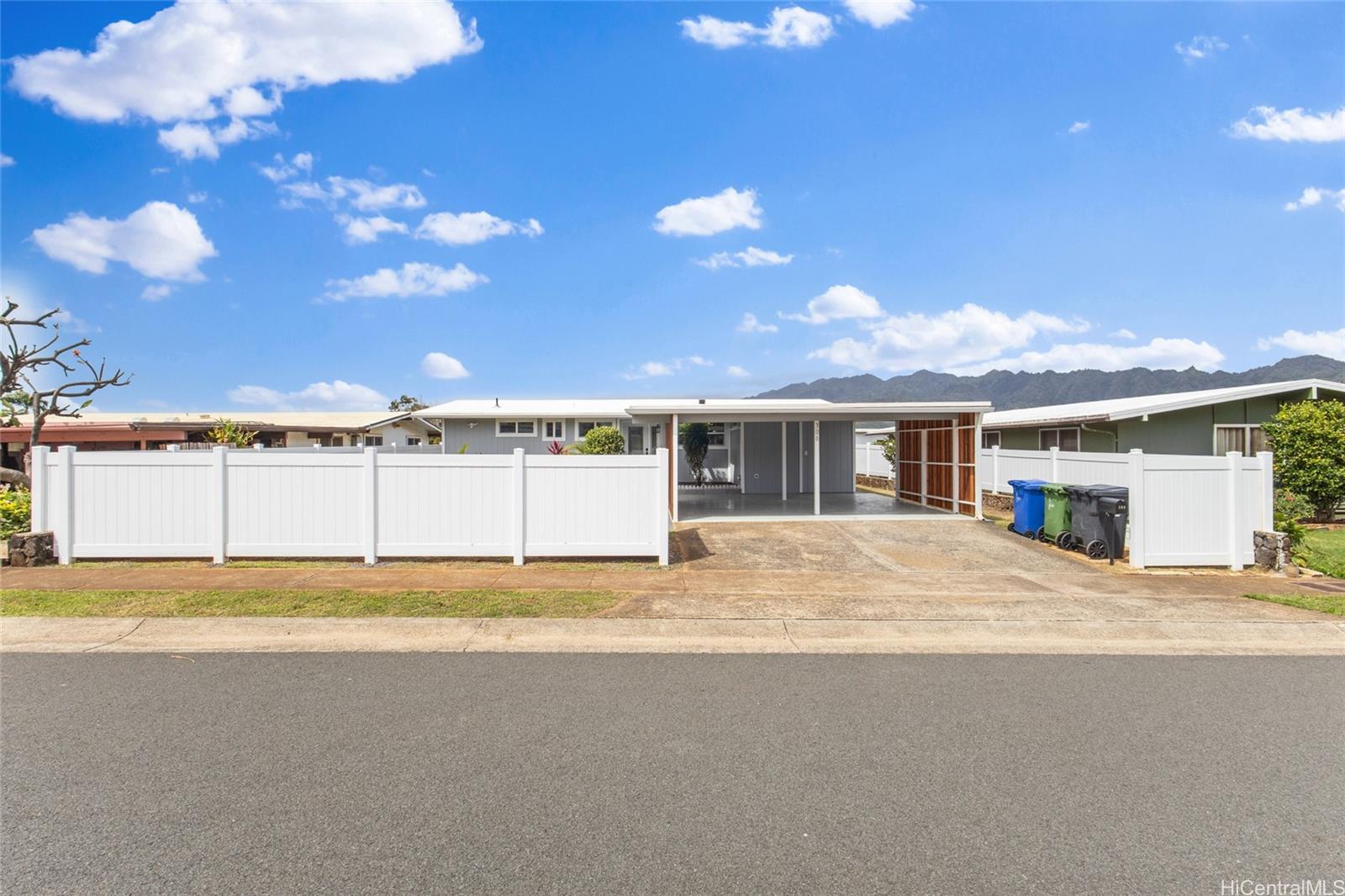 308  Hanakoa Street Koko Head Terrace, Hawaii Kai home - photo 4 of 25