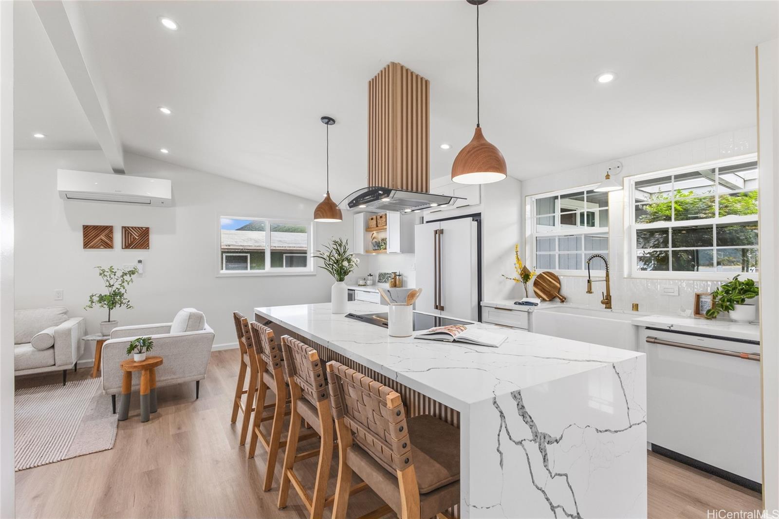 308  Hanakoa Street Koko Head Terrace, Hawaii Kai home - photo 6 of 25