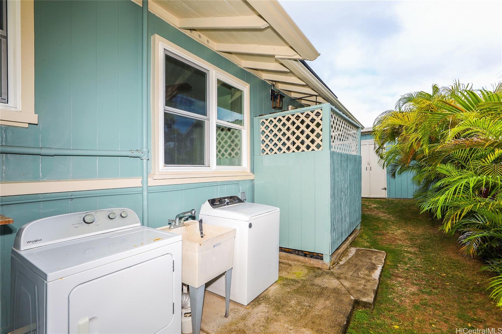 308 Maluniu Ave Kailua - Rental - photo 15 of 23