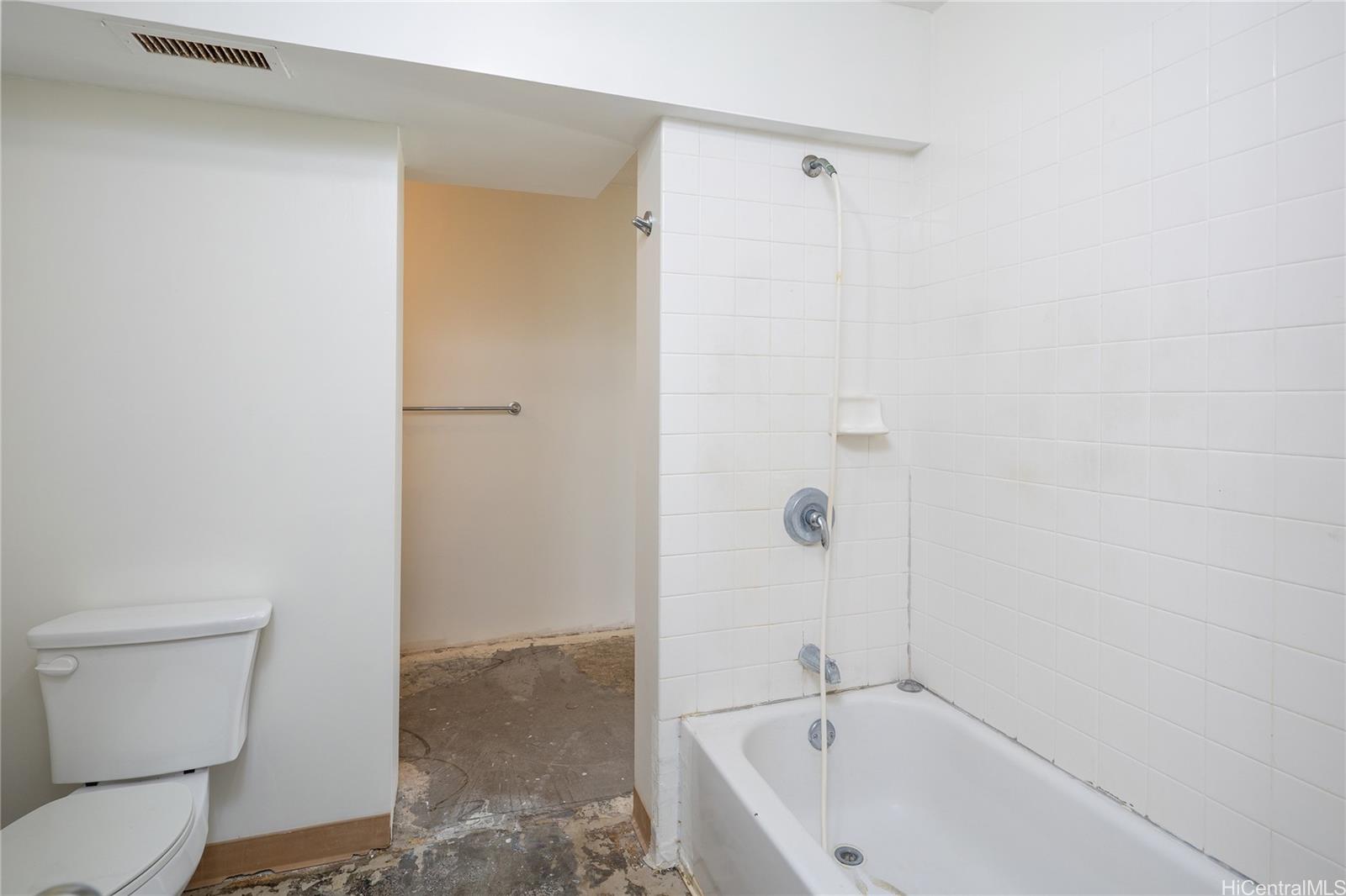 Diamond Head @ Pualei Cir condo # 204 (MB), Honolulu, Hawaii - photo 15 of 19