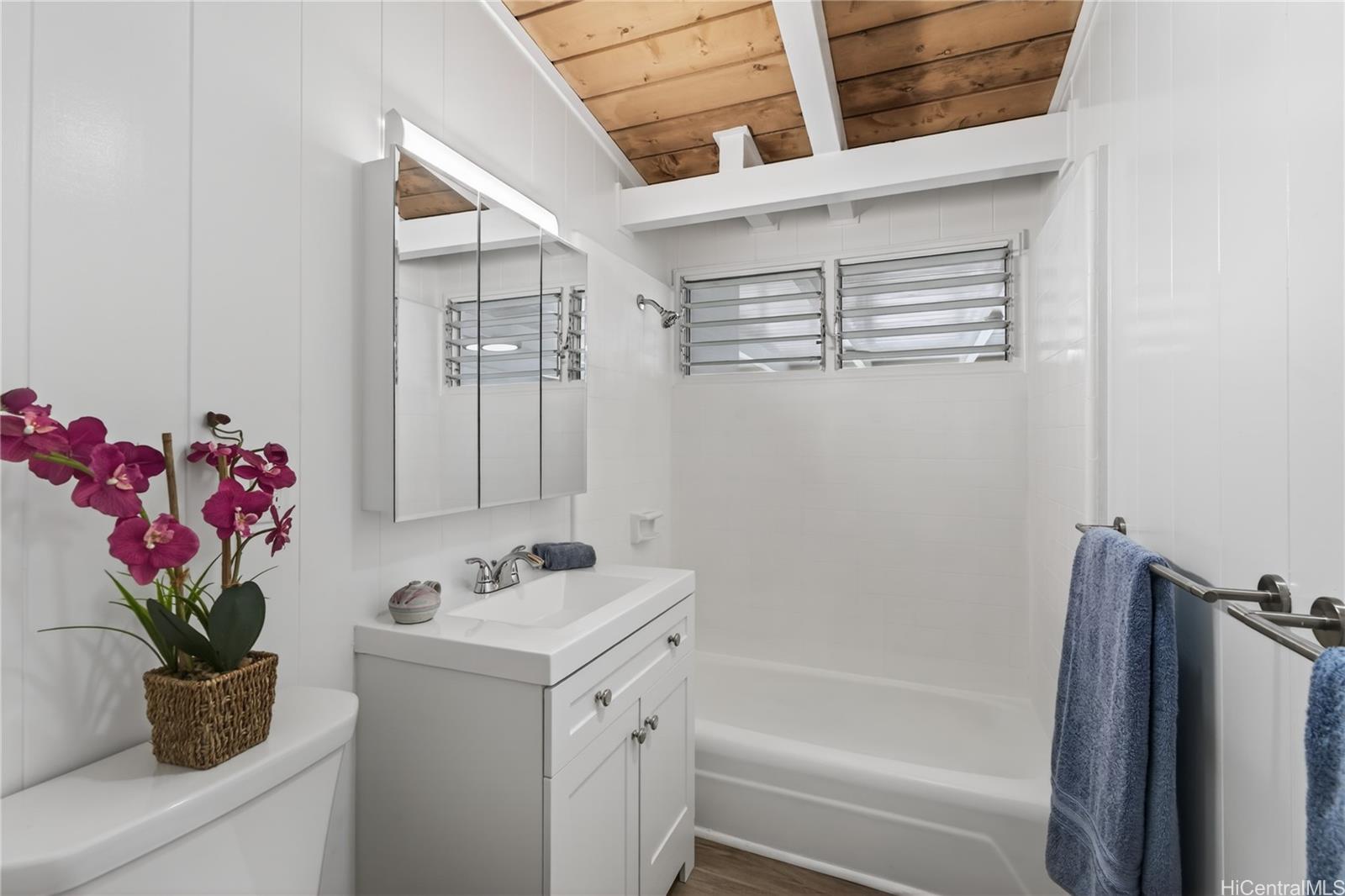 309  Hanakapiai Street Koko Head Terrace, Hawaii Kai home - photo 18 of 22