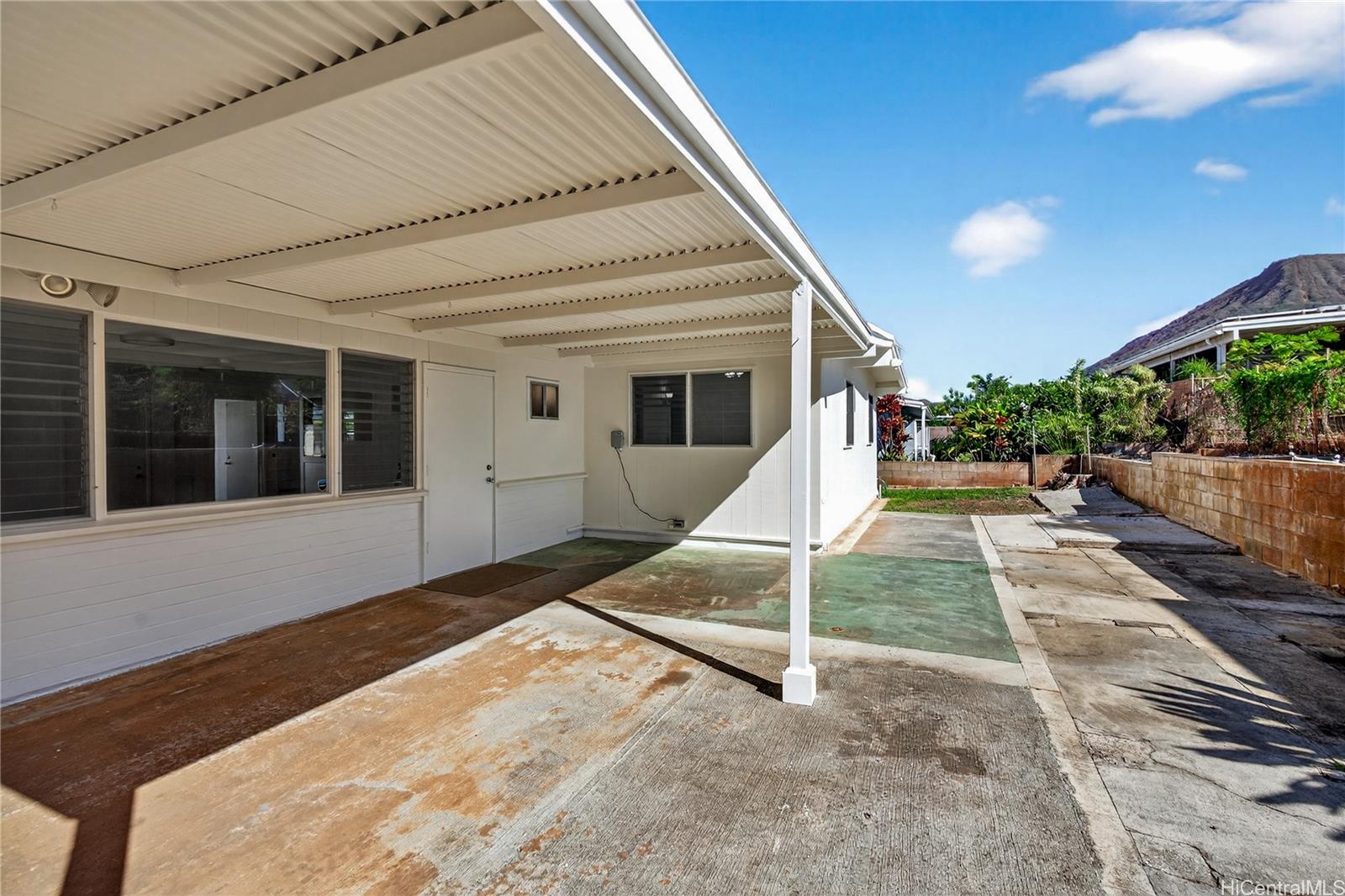 309  Hanakapiai Street Koko Head Terrace, Hawaii Kai home - photo 21 of 22