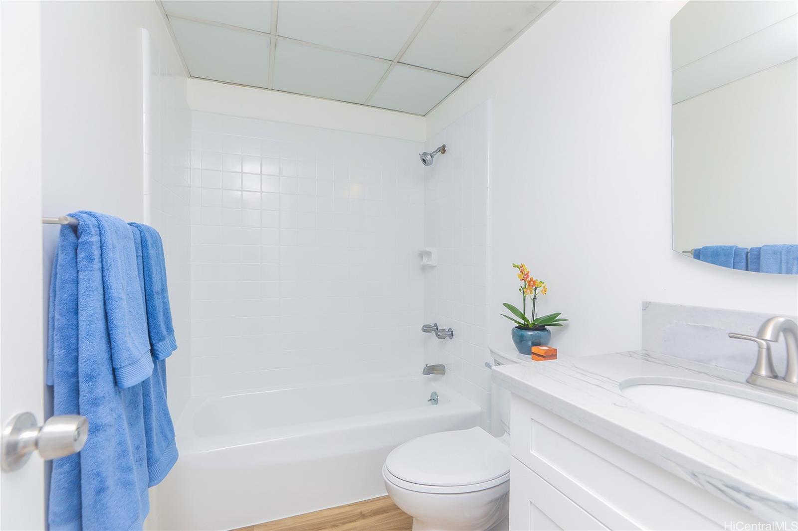 Kamaaina Hale condo # 204, Honolulu, Hawaii - photo 8 of 16