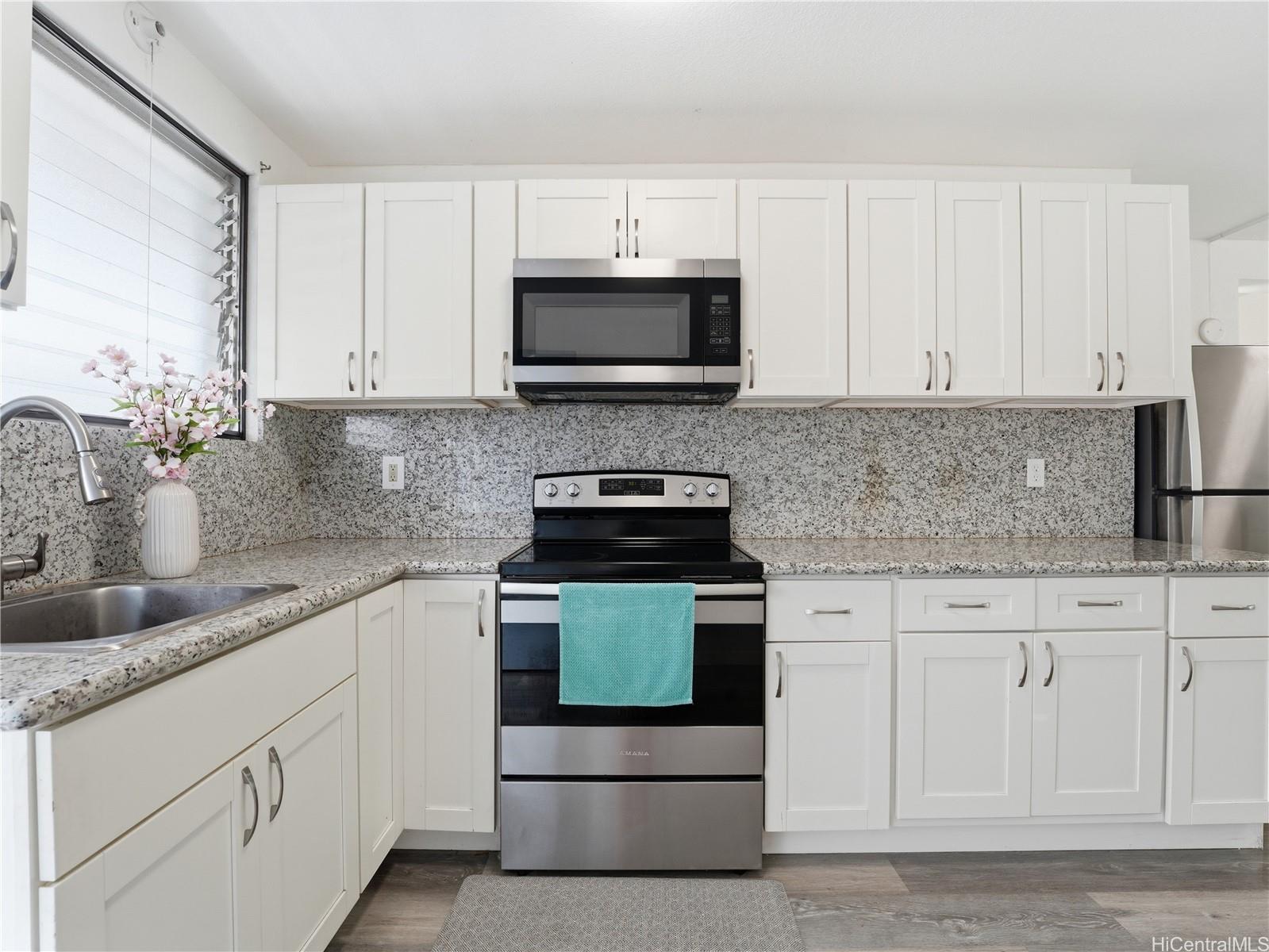 Kamaaina Hale condo # 403, Honolulu, Hawaii - photo 14 of 17