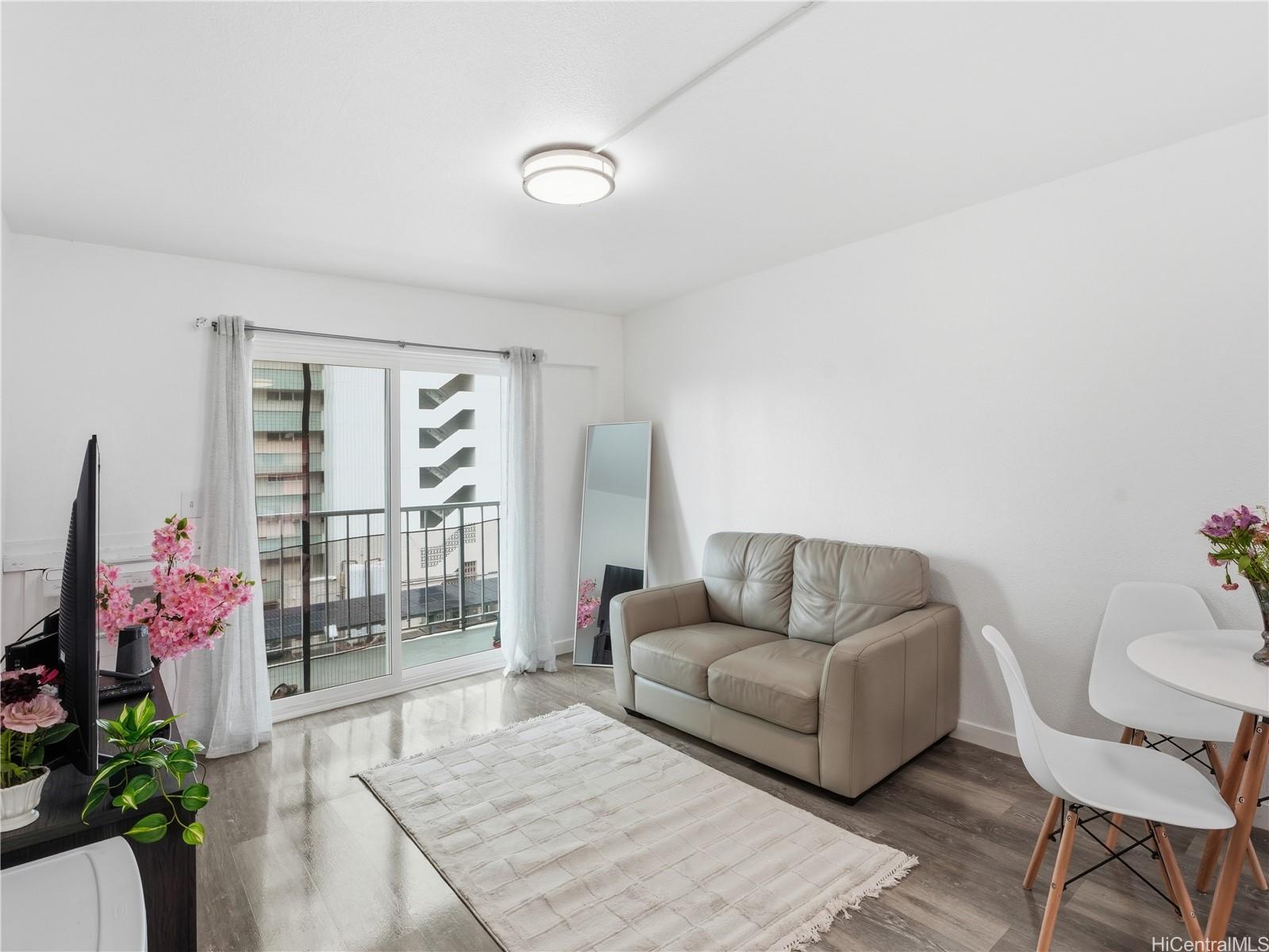 Kamaaina Hale condo # 403, Honolulu, Hawaii - photo 15 of 17