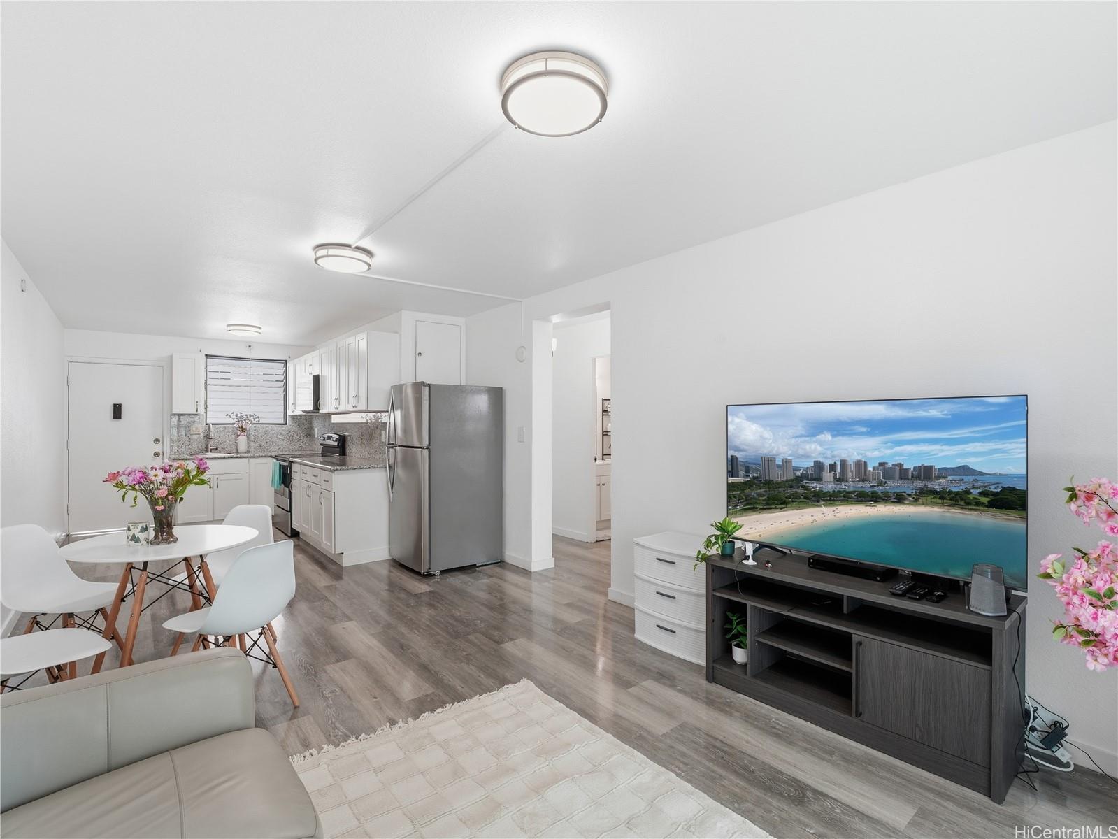 Kamaaina Hale condo # 403, Honolulu, Hawaii - photo 17 of 17