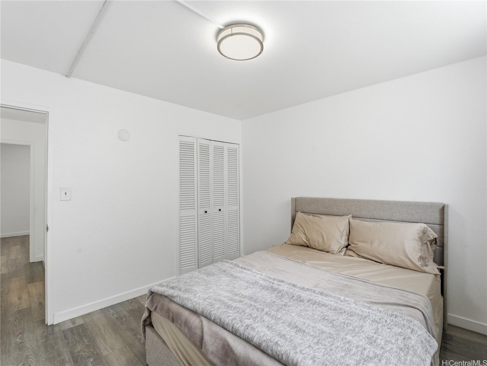 Kamaaina Hale condo # 403, Honolulu, Hawaii - photo 9 of 17