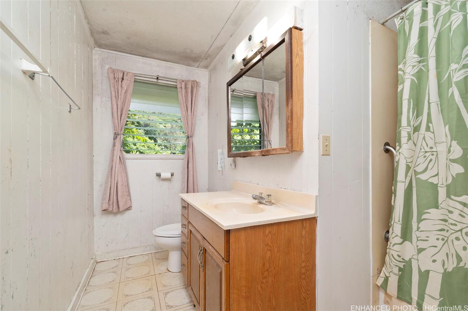 3095  Numana Road Kalihi Valley, Honolulu home - photo 9 of 14