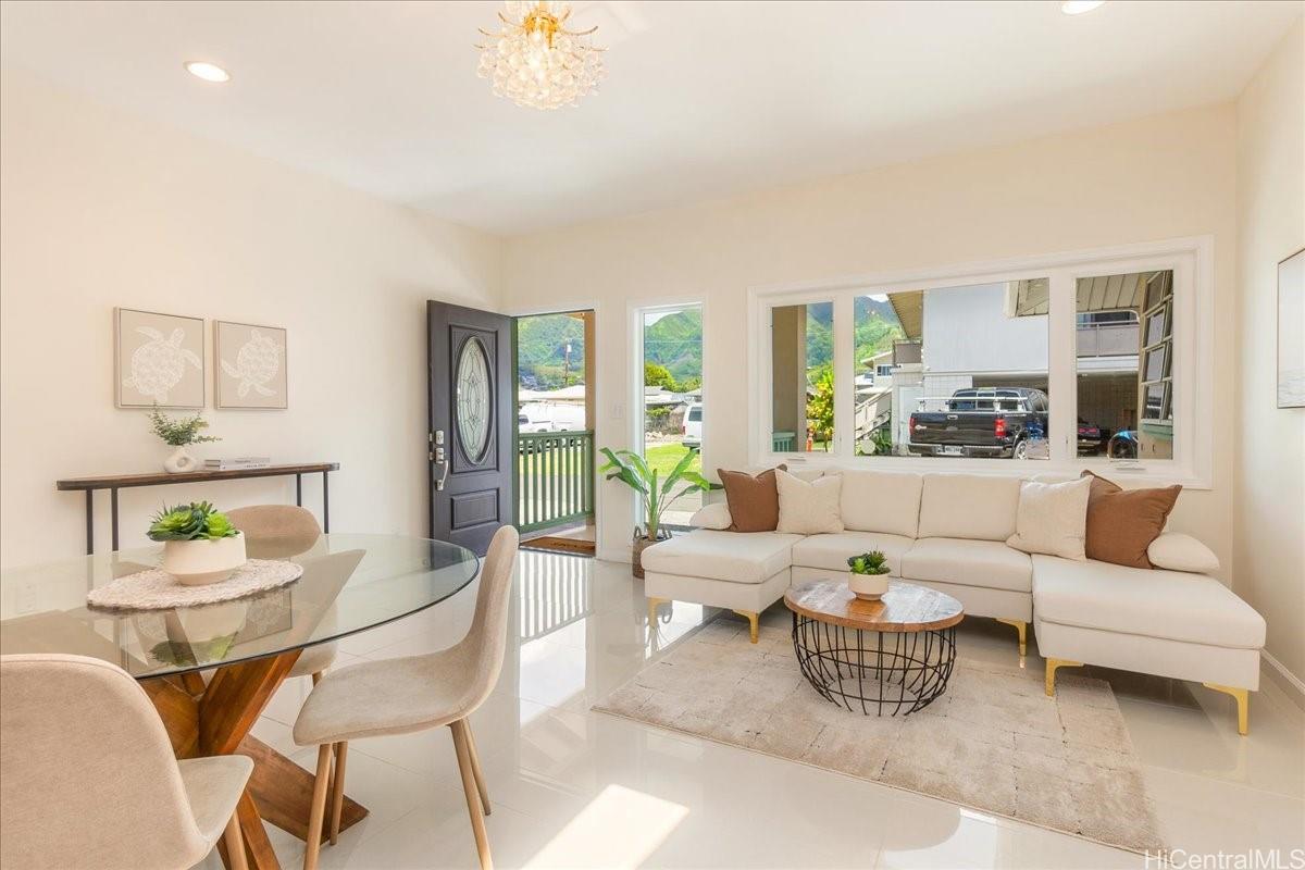 3098  Manoa Road Manoa Area, Honolulu home - photo 4 of 25