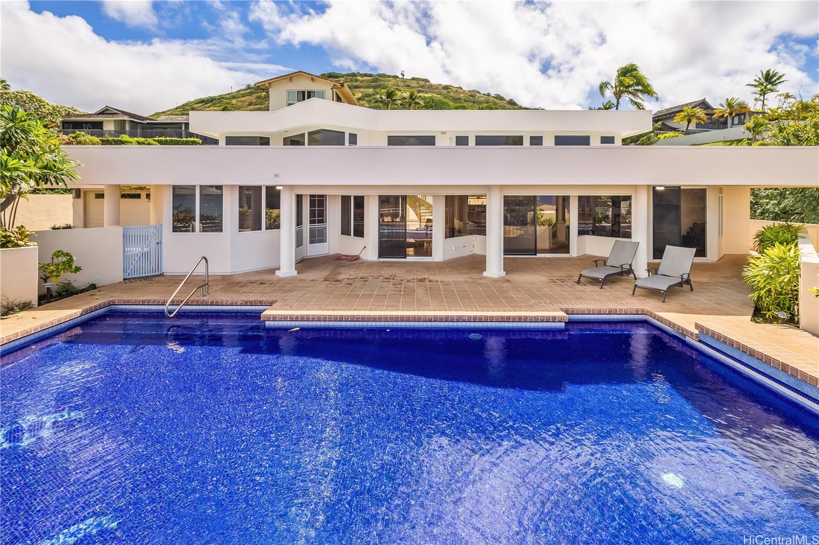 31  Poipu Drive Koko Kai, Hawaii Kai home - photo 2 of 25