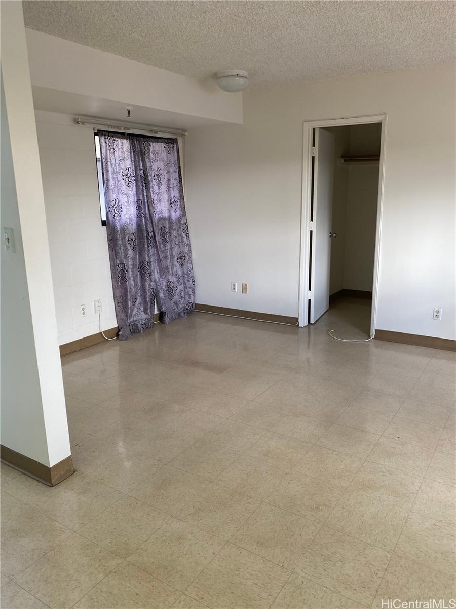 310 Olive Ave Wahiawa - Rental - photo 5 of 8