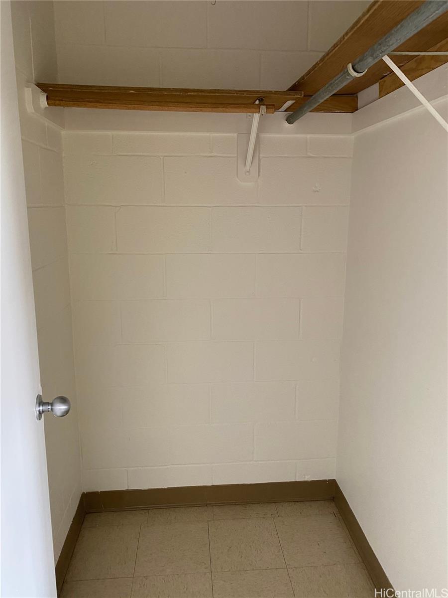 310 Olive Ave Wahiawa - Rental - photo 6 of 8