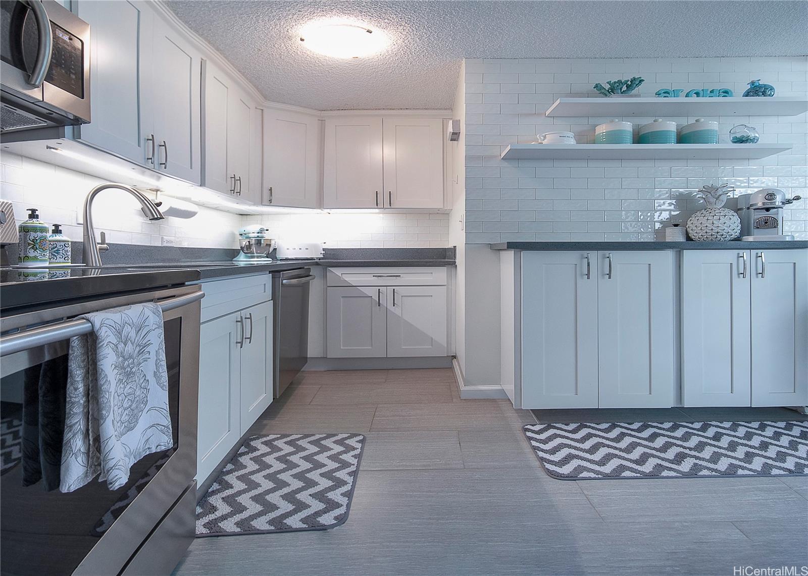 3103 Pualei Cir Honolulu - Rental - photo 5 of 17