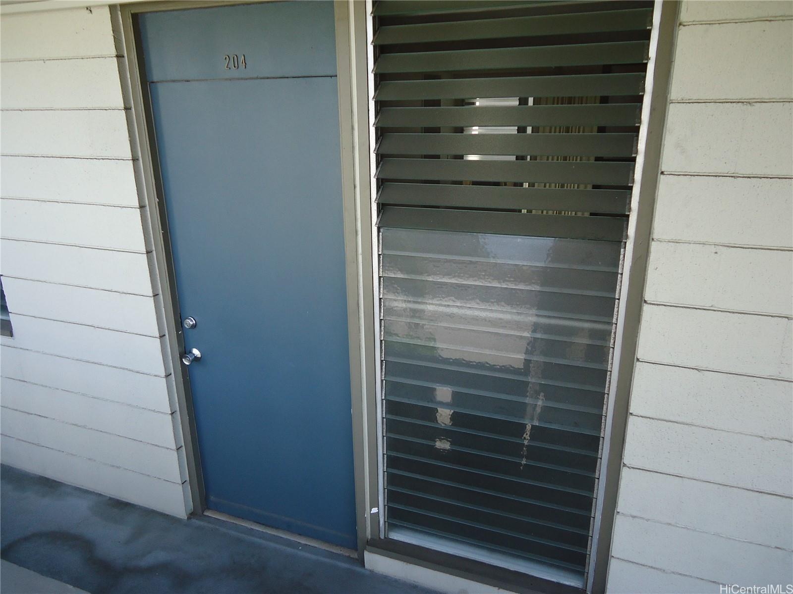 3114 Waialae Ave Honolulu - Rental - photo 2 of 15